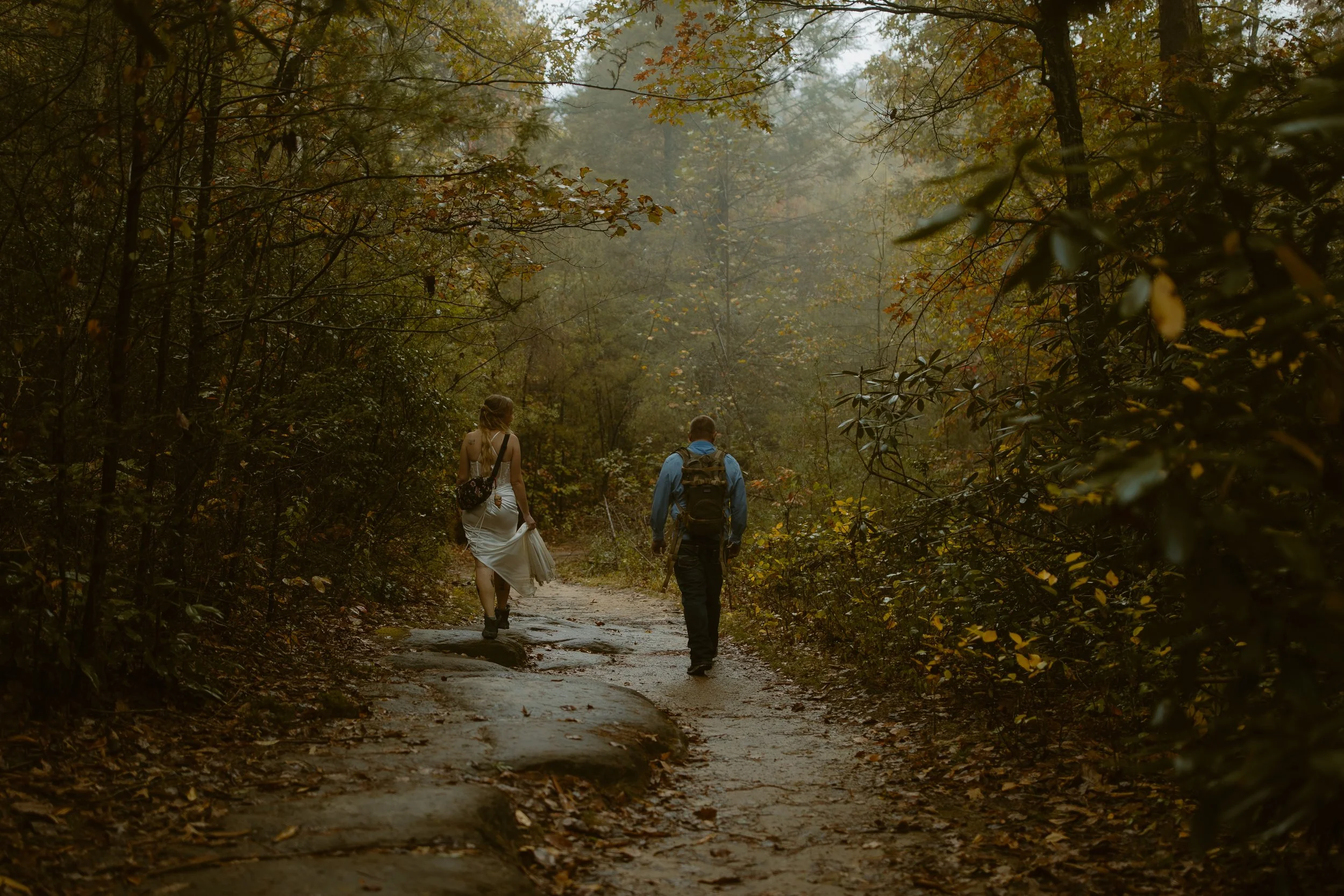 Tennessee-adventure-waterfall-fall-elopement