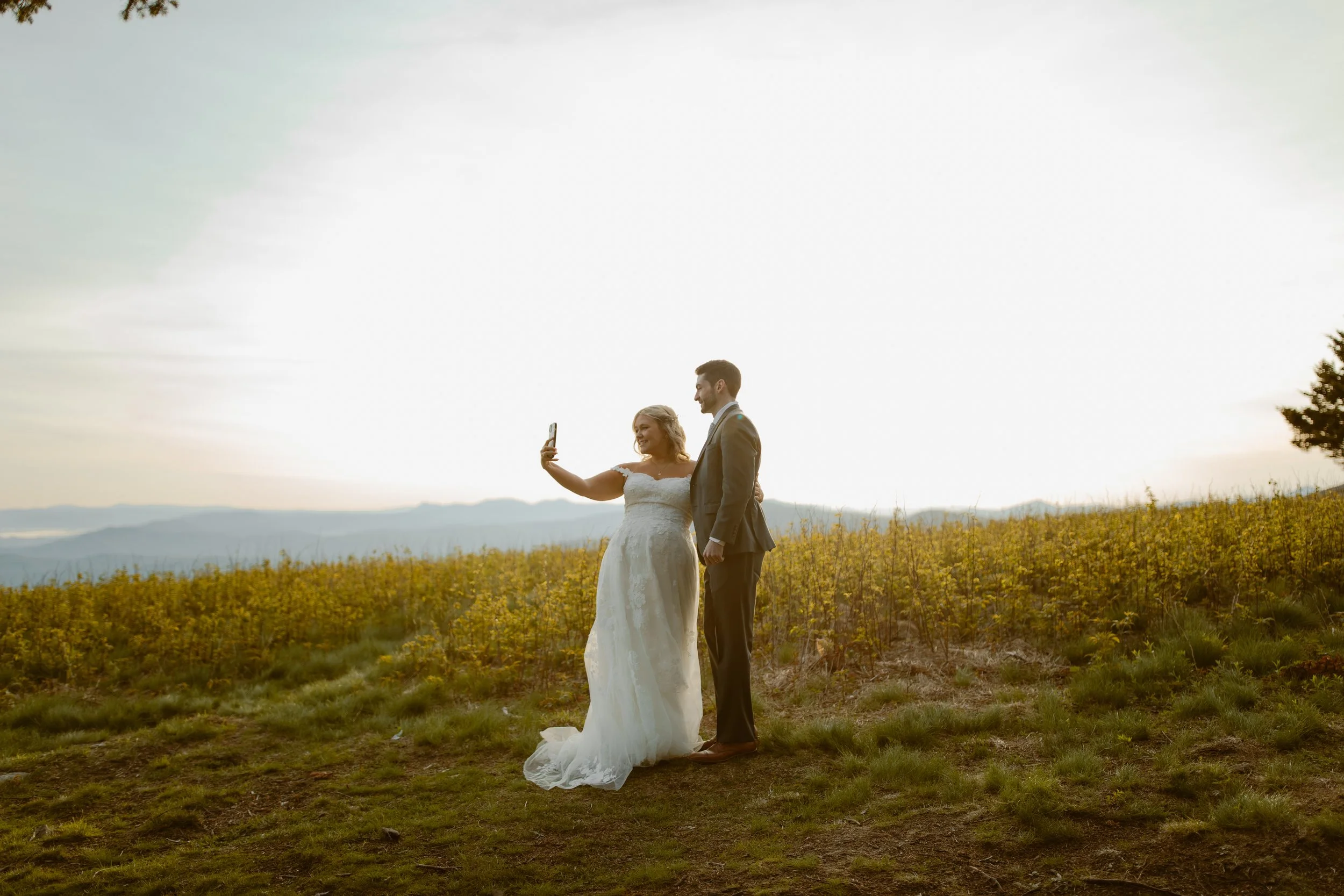sunrise-roan-mountain-elopement-Tennessee