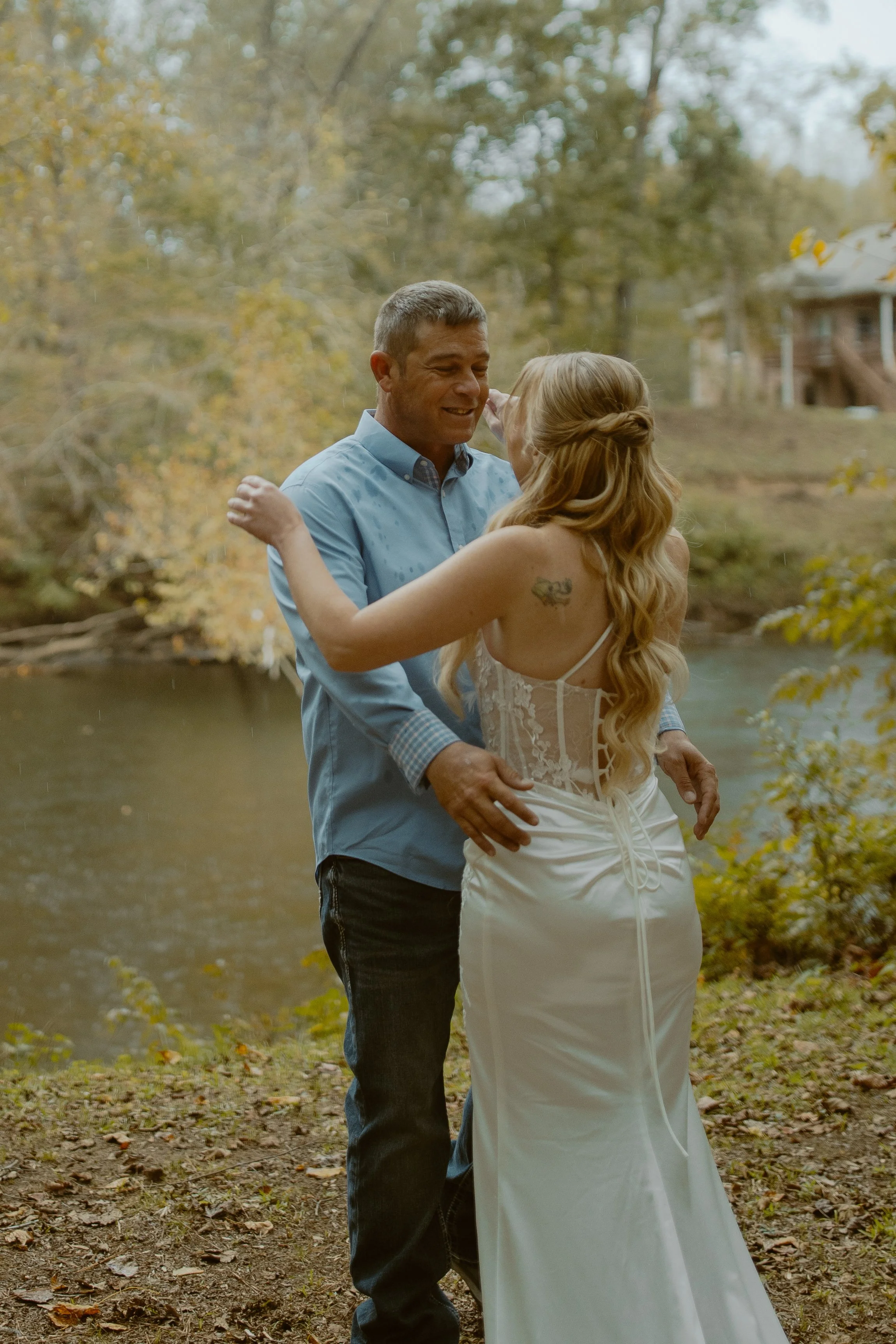 Tennessee-adventure-waterfall-fall-elopement