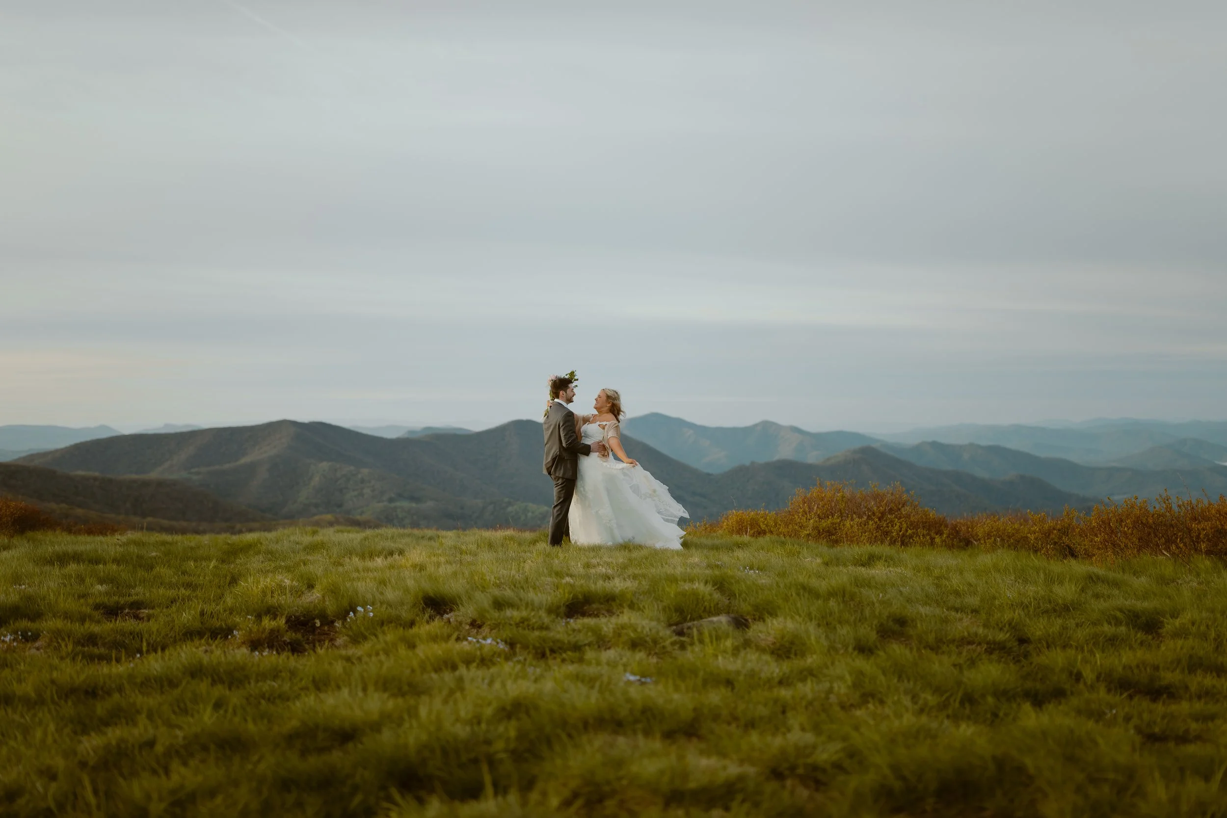 sunrise-roan-mountain-elopement-Tennessee