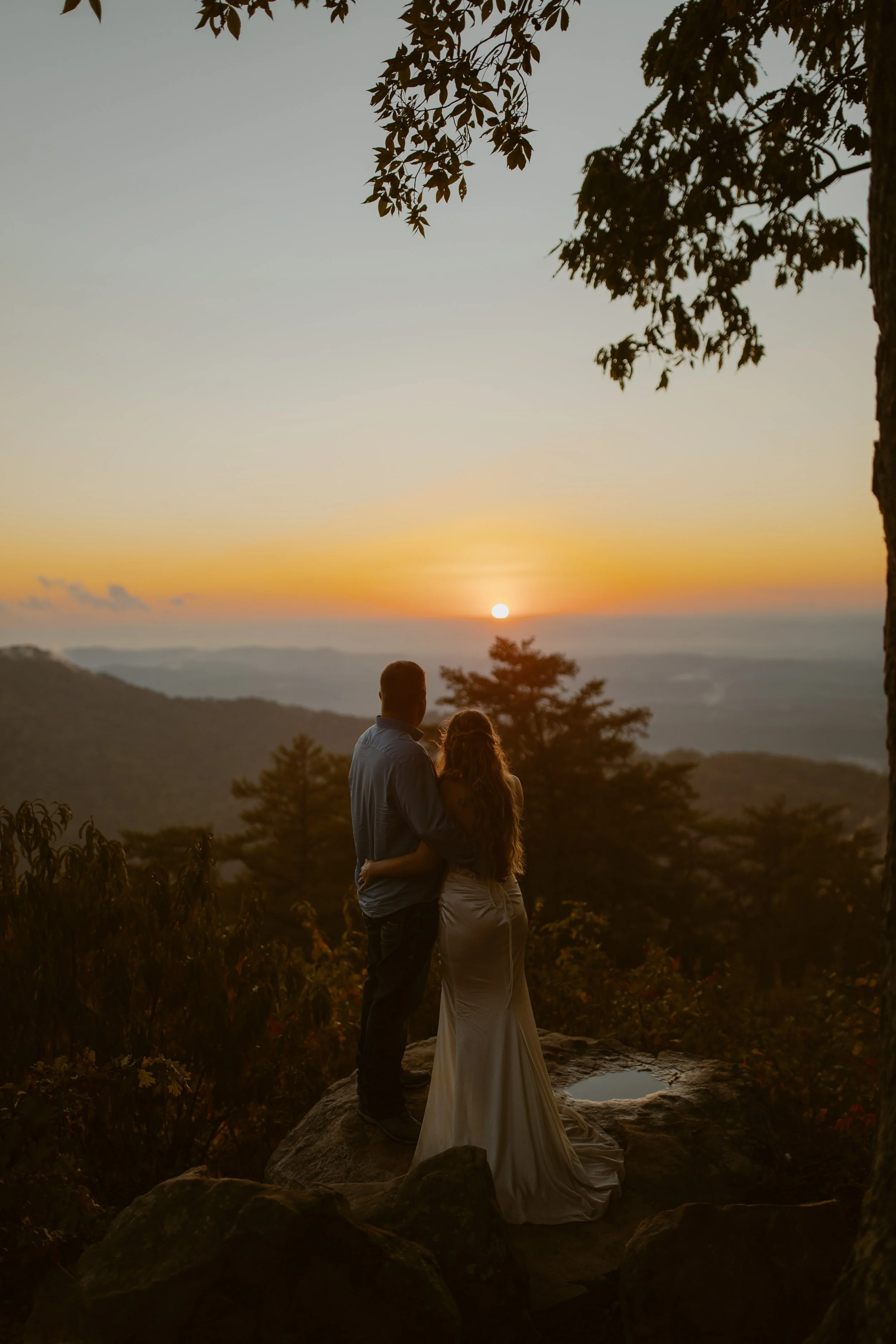 Tennessee-adventure-waterfall-fall-elopement