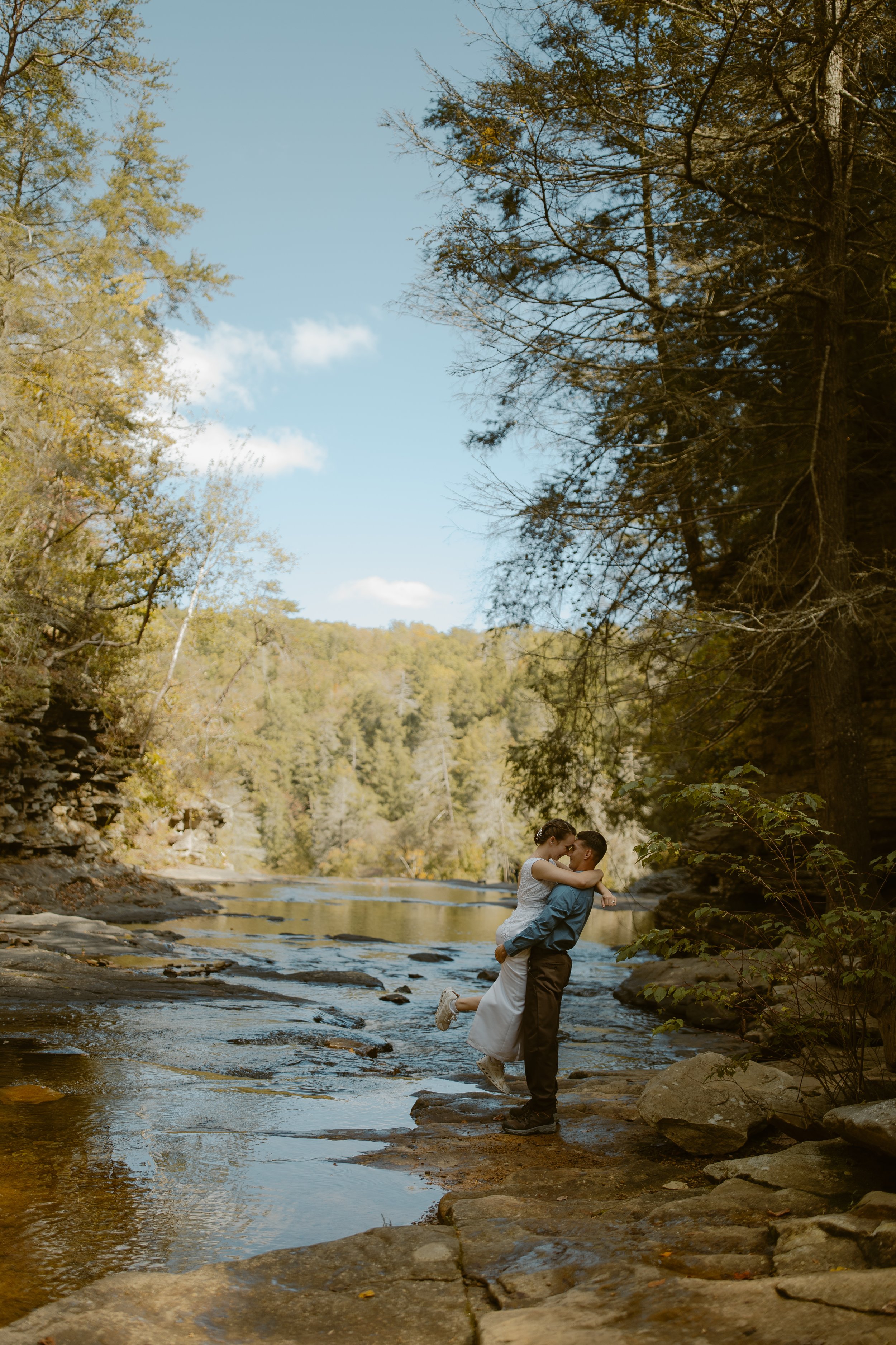 Tennessee-waterfall-sunrise-elopement