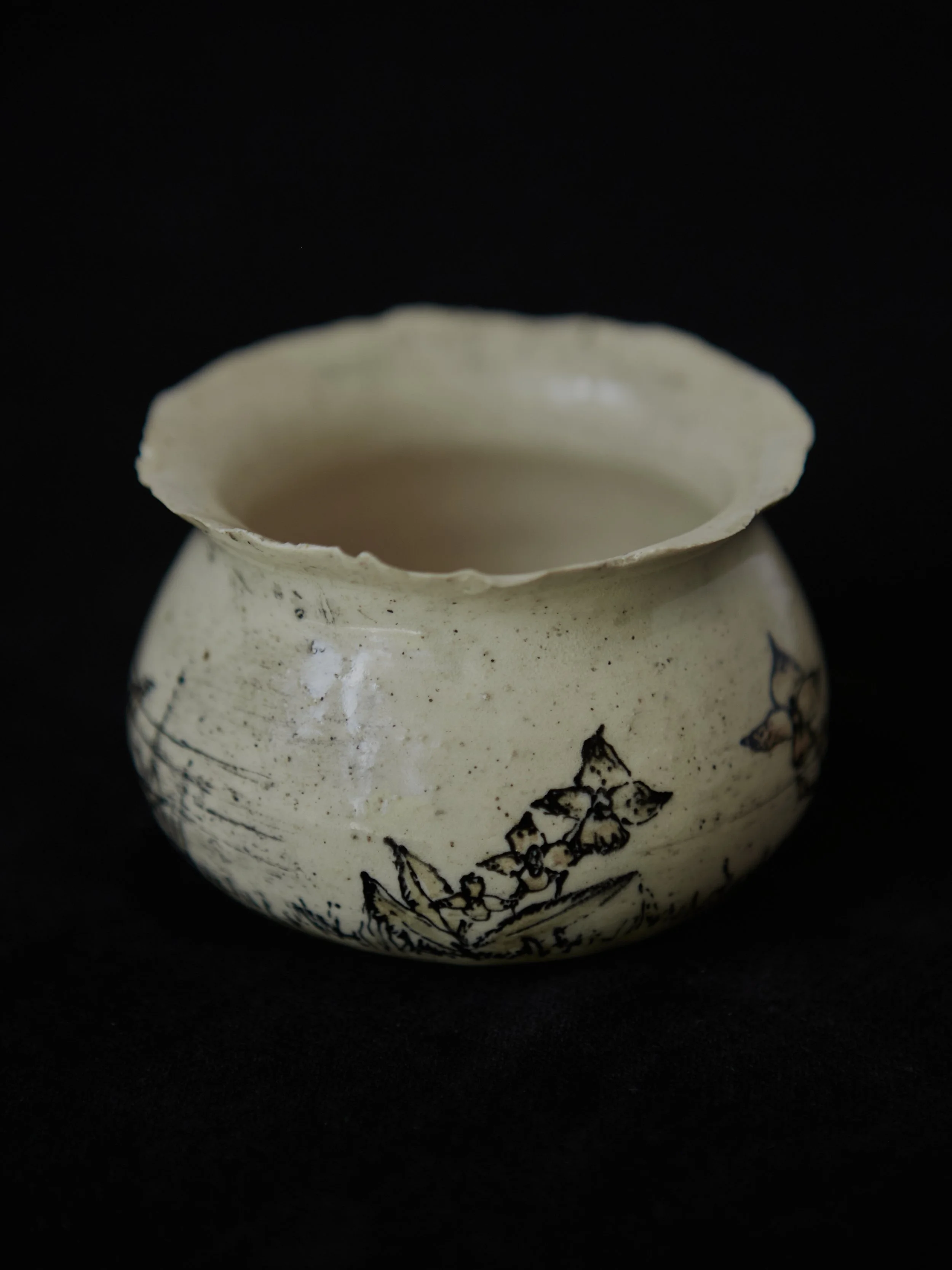 Mud-Bunny-Ceramic- 96_217.jpg