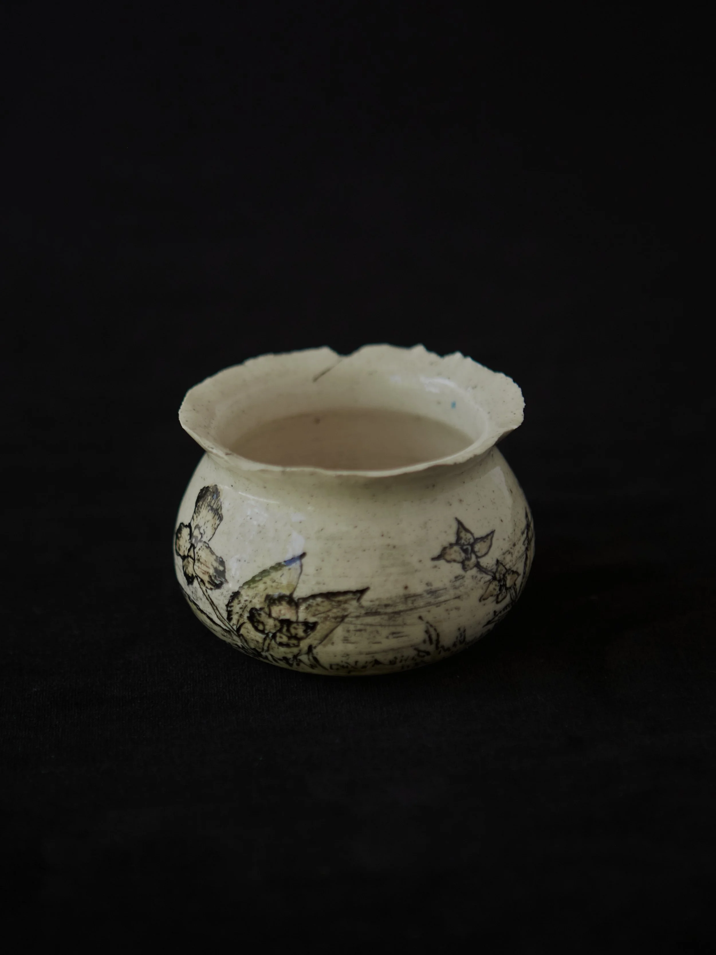 Mud-Bunny-Ceramic- 97_218.jpg