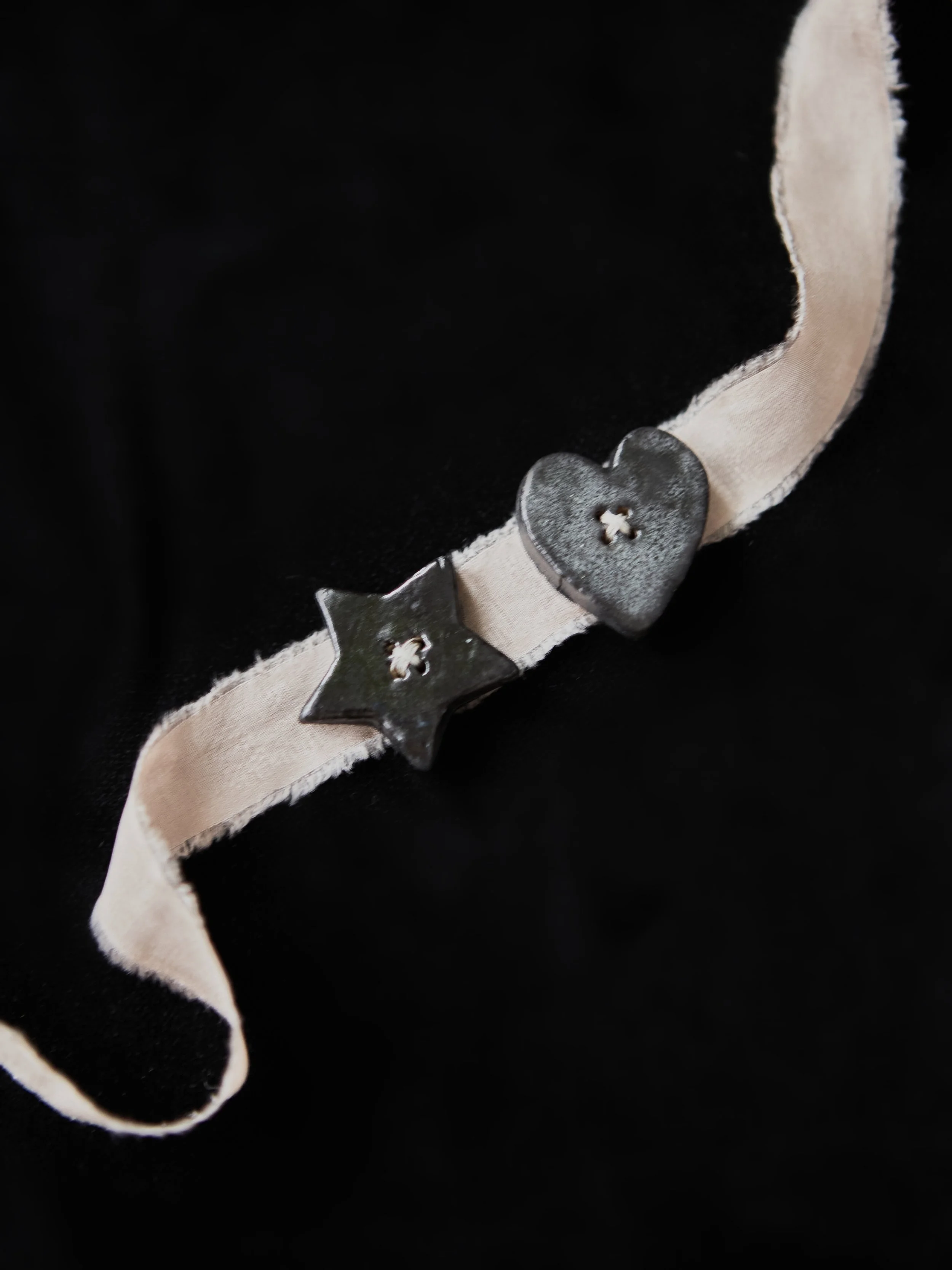 Mud-Bunny-Ceramic-Button-Choker-1.jpg