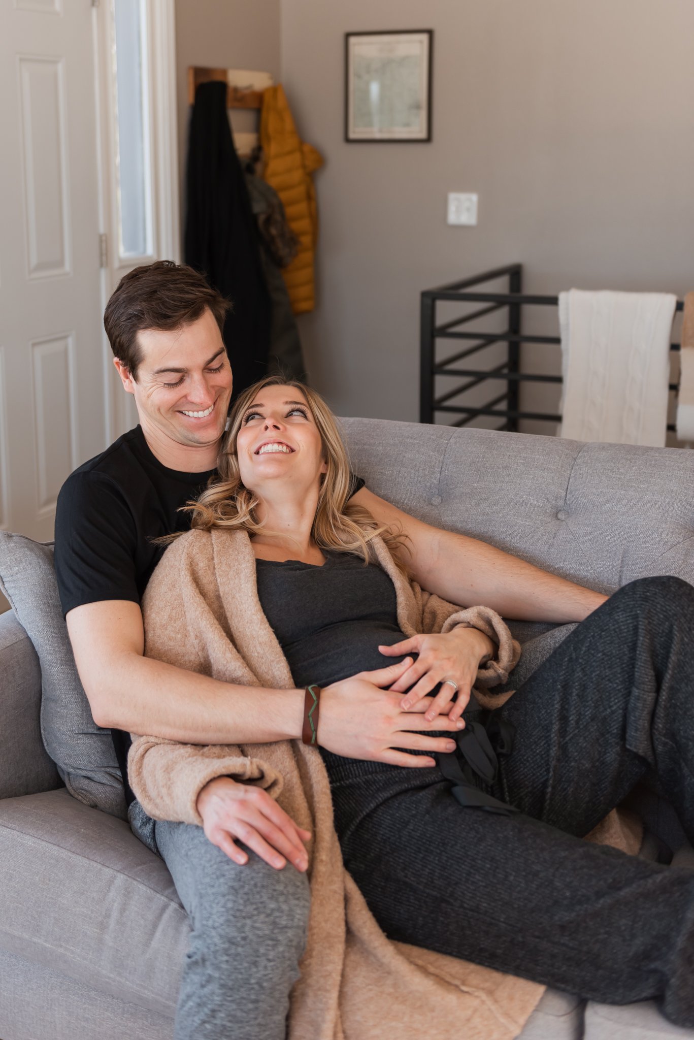 Winter Maternity Photos Iowa-1.jpg