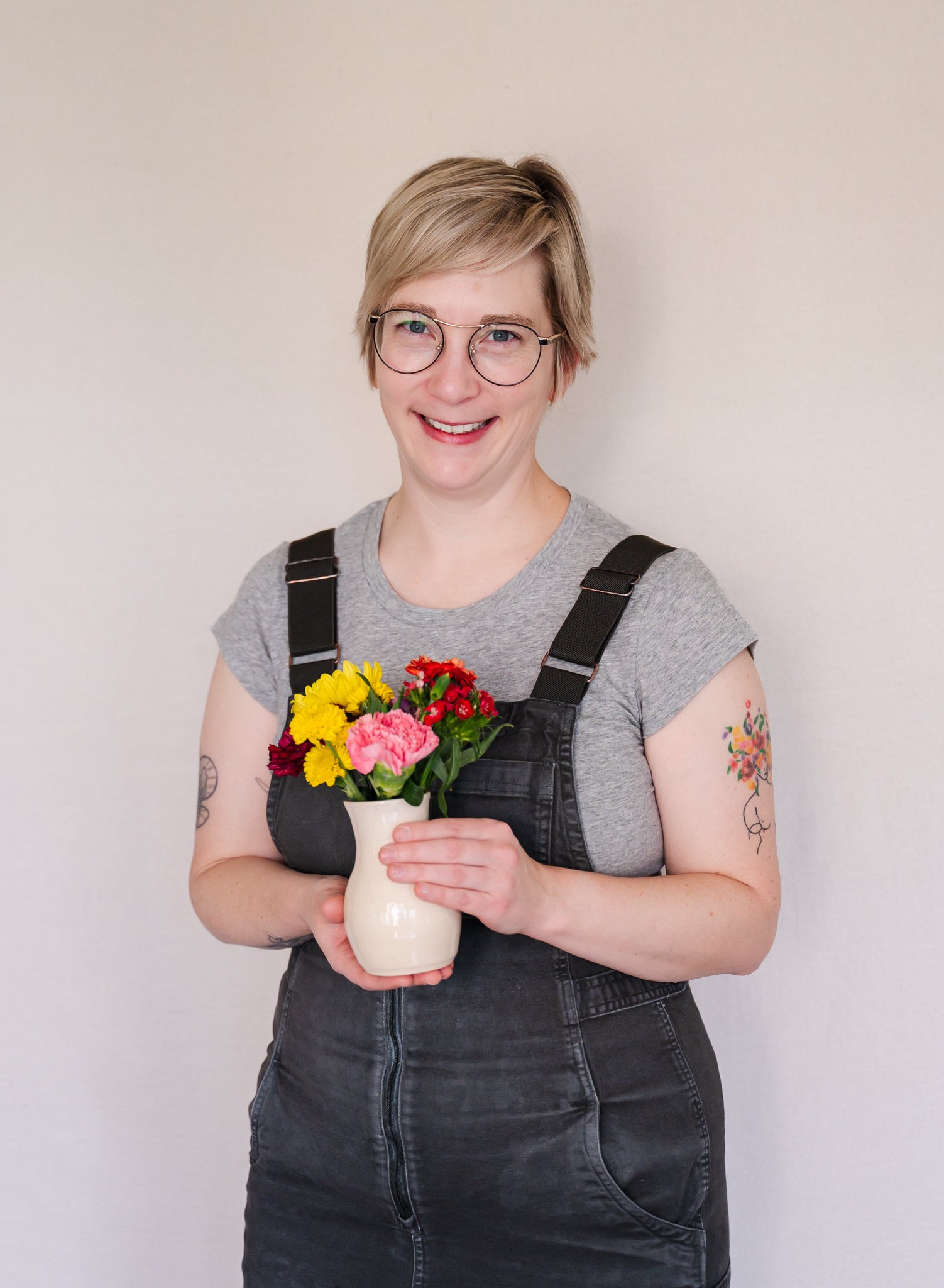 Roam Around Pottery Brand Photography Des Moines -6.jpg