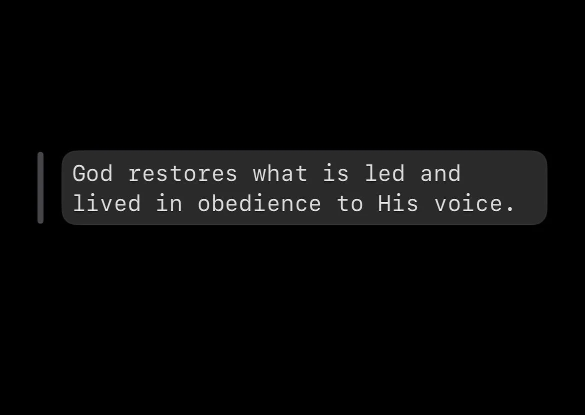 In 1 Chronicles 11, the author intentionally contrasts Saul&rsquo;s collapse with David&rsquo;s rise to show post-exile Israel a clear truth: restoration follows obedience. When God&rsquo;s chosen leader and God&rsquo;s people align themselves with H