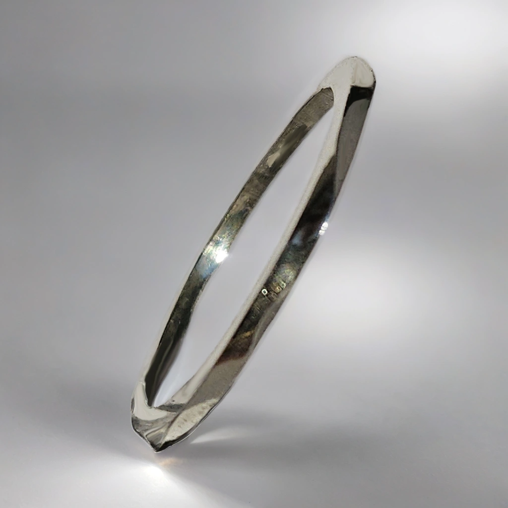 Bague empilable "Écheveau Éthéré"