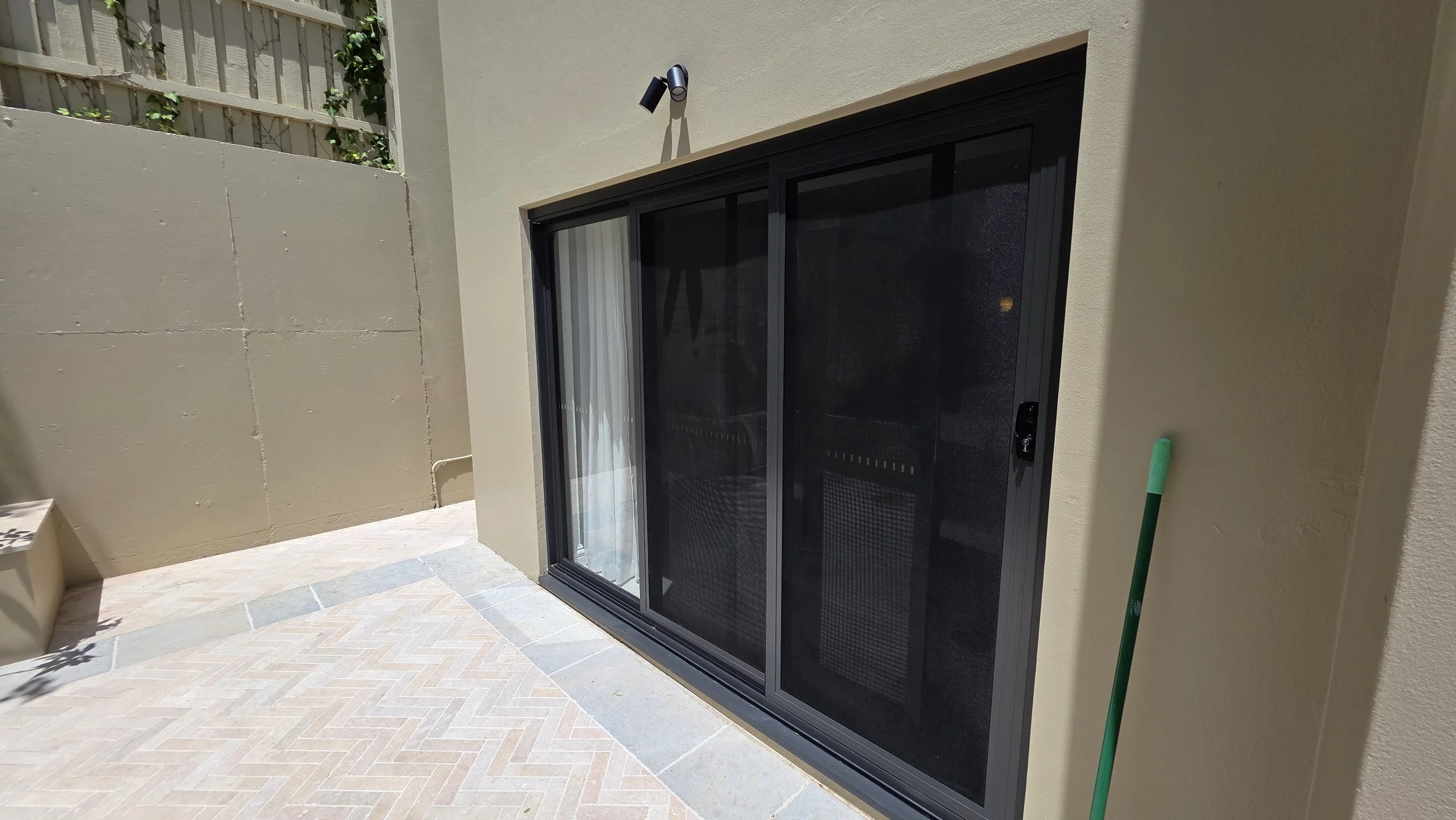 Aluminium sliding doors and security screens installation Cremorne Sydney