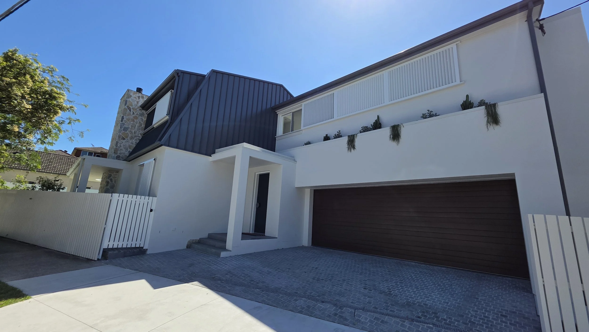 Custom aluminium privacy screens Randwick, Sydney – supply and installation for homes and businesses