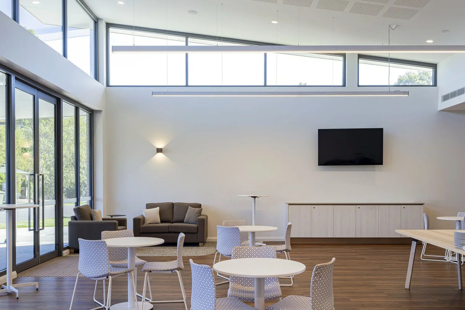 Custom aluminium windows Sydney – residential and commercial window installation