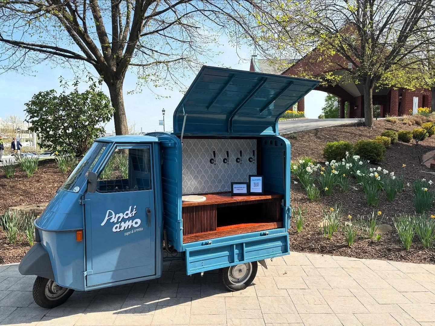 We had so much fun serving late night treats at the @fdu_hospitality_alumni reception this past Thursday! 

🌟 Click the link in our bio to book us for your own event 🌟 

&hellip;
#weddingrental #mobilebar #barrental #partyrental #partyrentalnj #tap