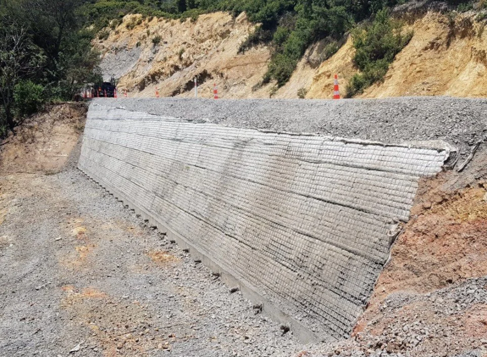 Colville piled and anchored MSE wall
