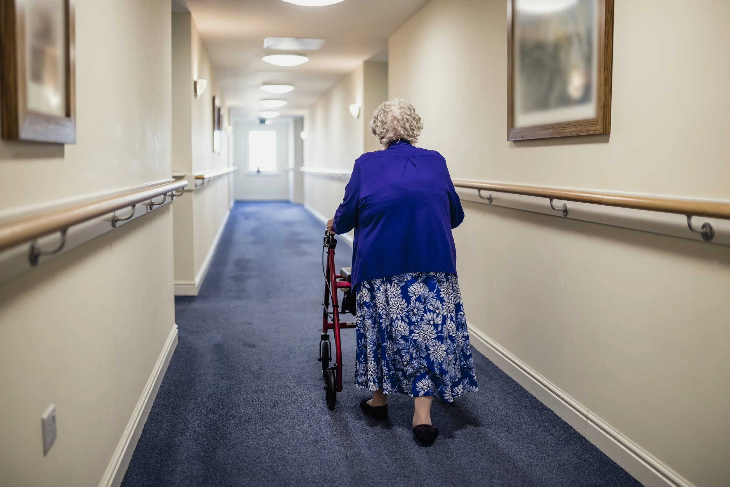 When Is It Time for a Mobility Aid? Signs You Shouldn’t Ignore