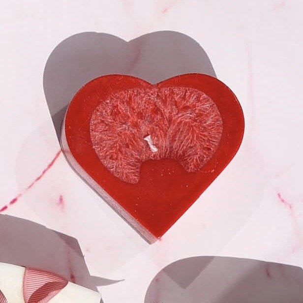 Pohutukawa Heart Candle