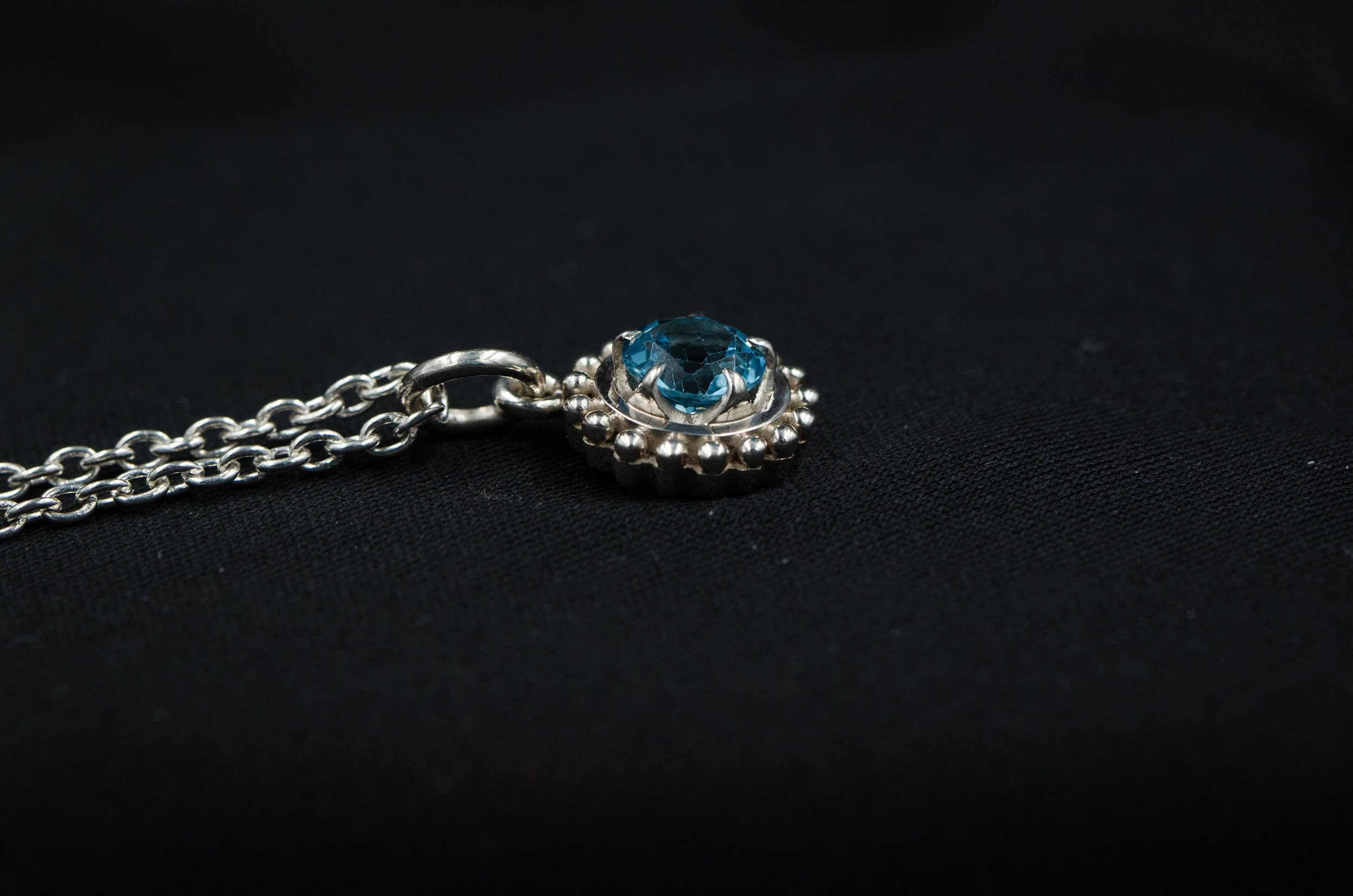 https://i.etsystatic.com/26549287/r/il/78744a/4398417037/il_fullxfull.4398417037_mvyj.jpg
