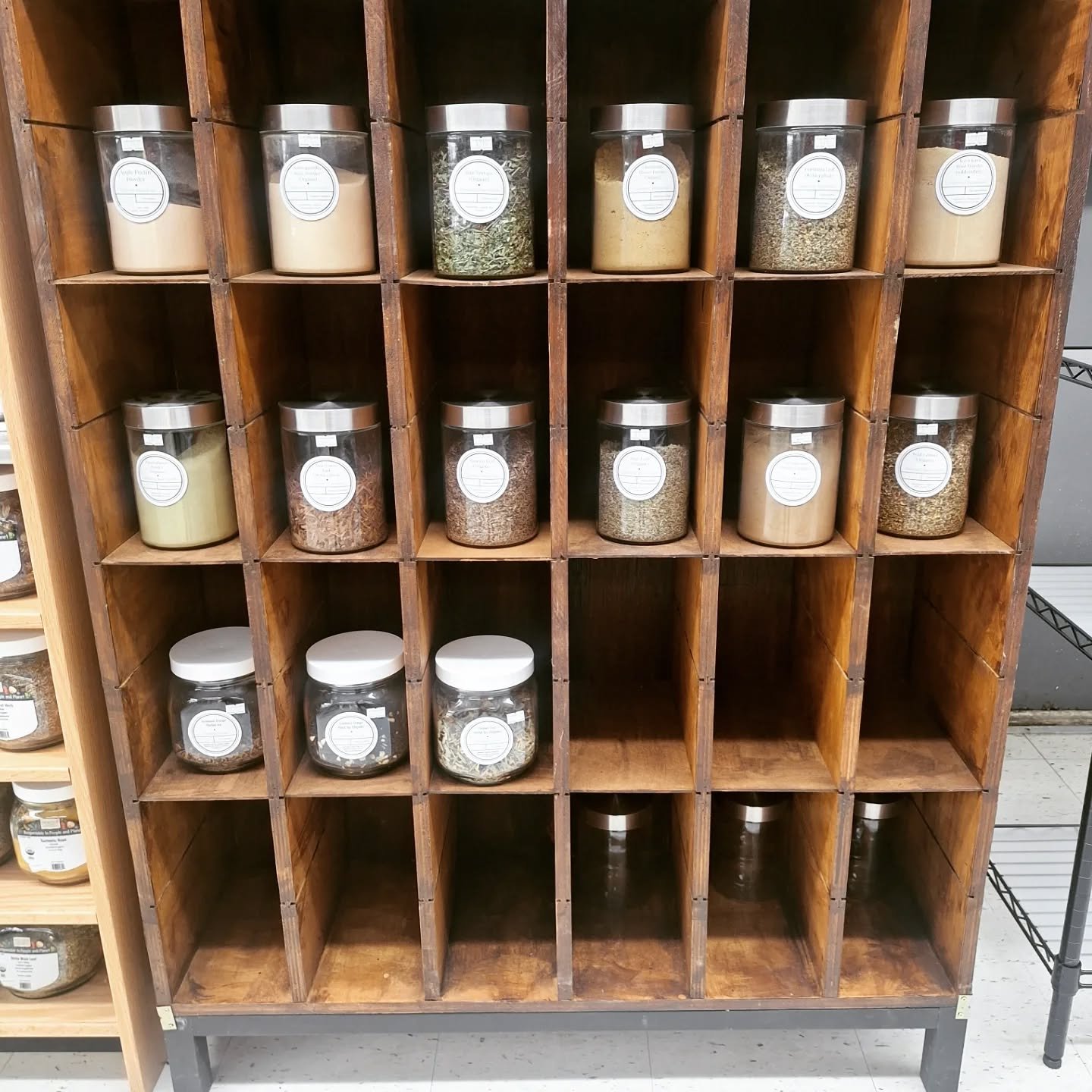 The new expansion of our herb section is taking off! So far, we have 12 new herbs to offer with more on the way. If you have any suggestions for herbs that we must absolutely carry and you know we don't have already, then please do let us know in the