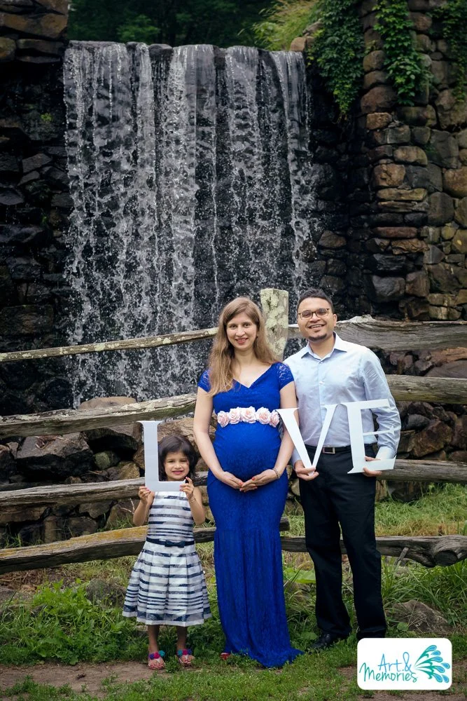 Bhaumik_Family_WEB-26.jpg