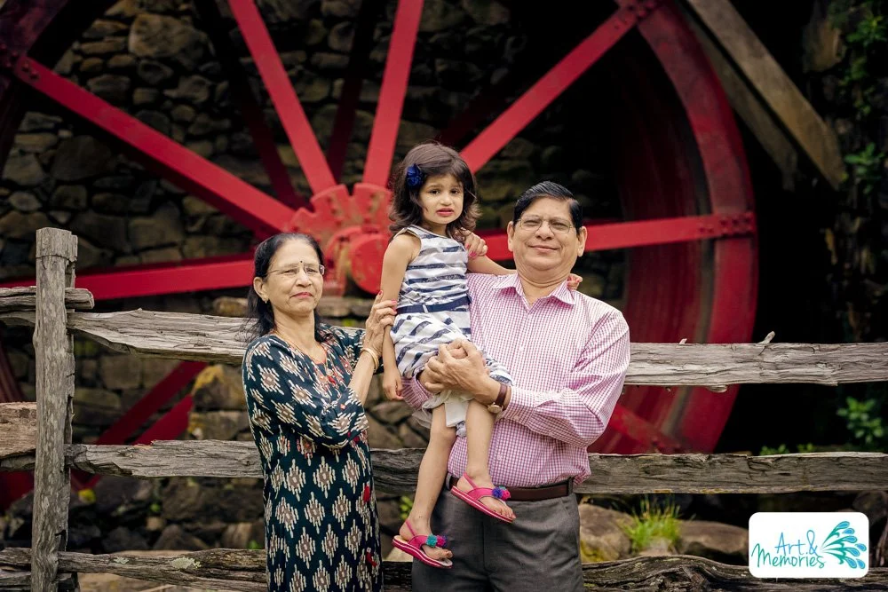 Bhaumik_Family_WEB-36.jpg
