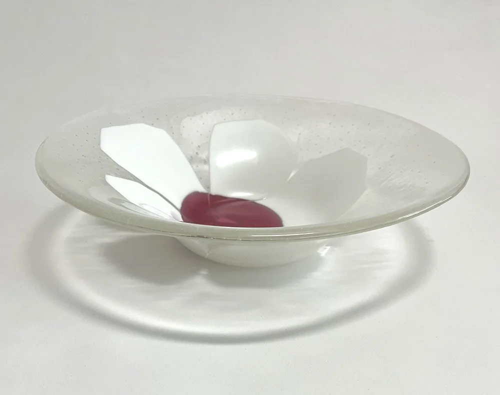 whiteflowerbowl1.jpg