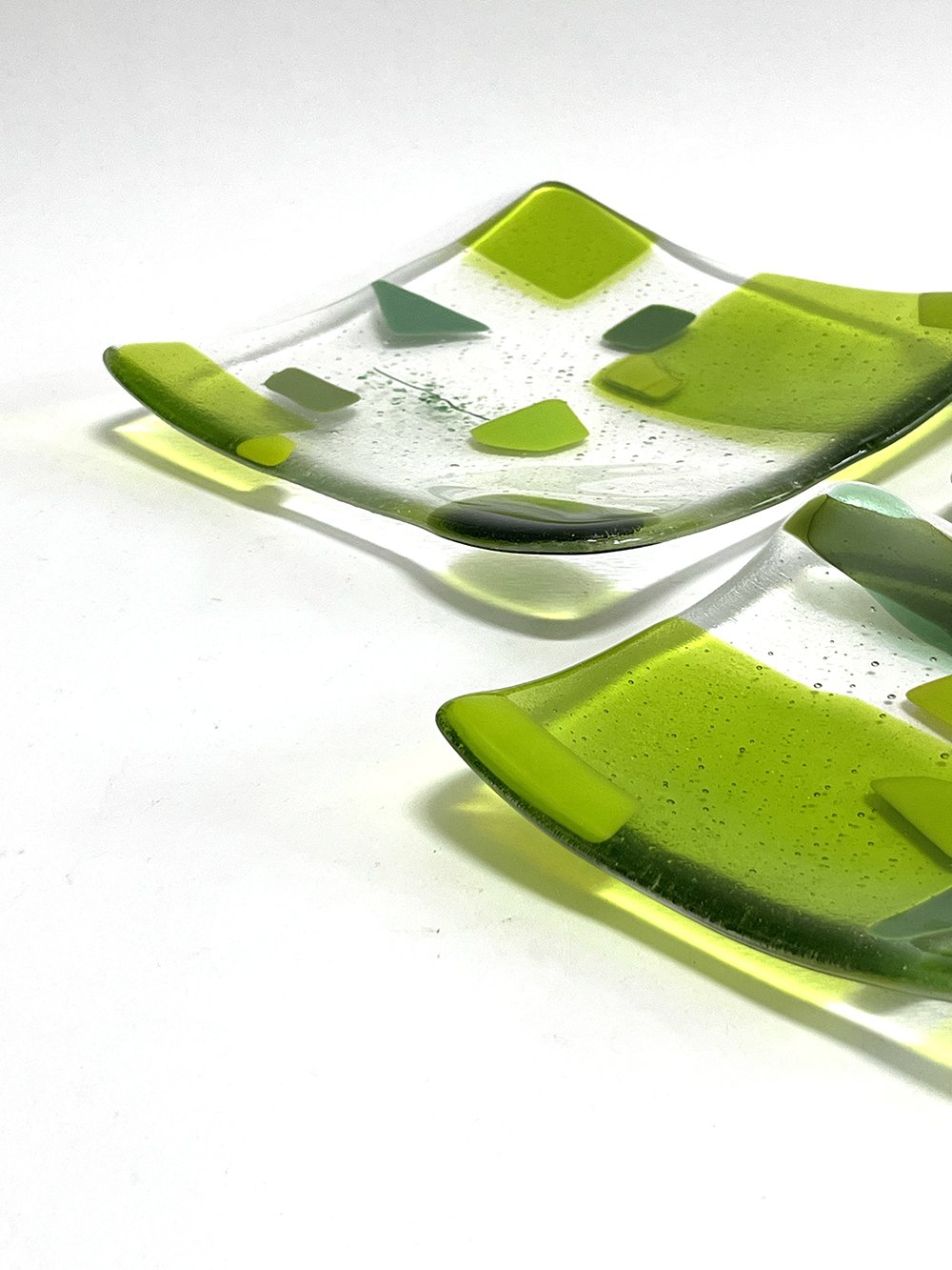 cleargreendinnerset9.jpg
