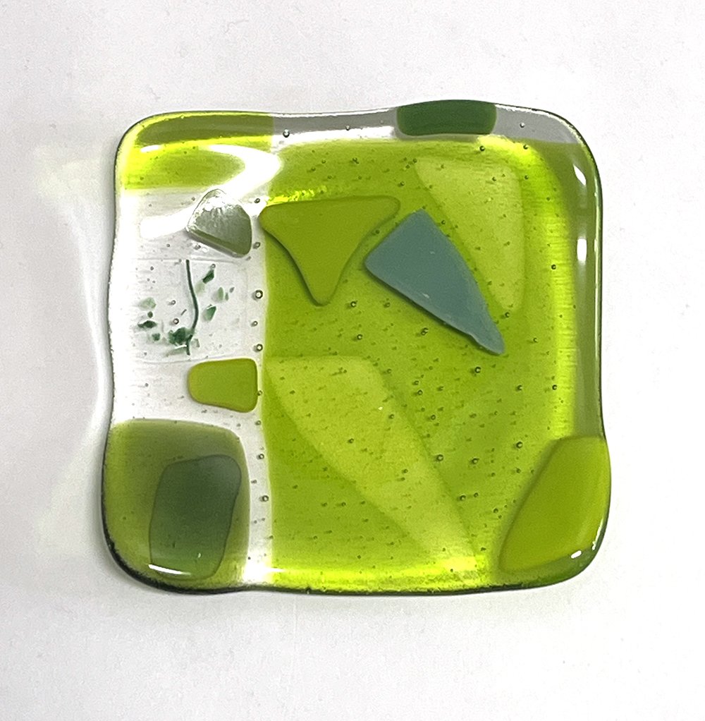 cleargreendinnerset3.jpg