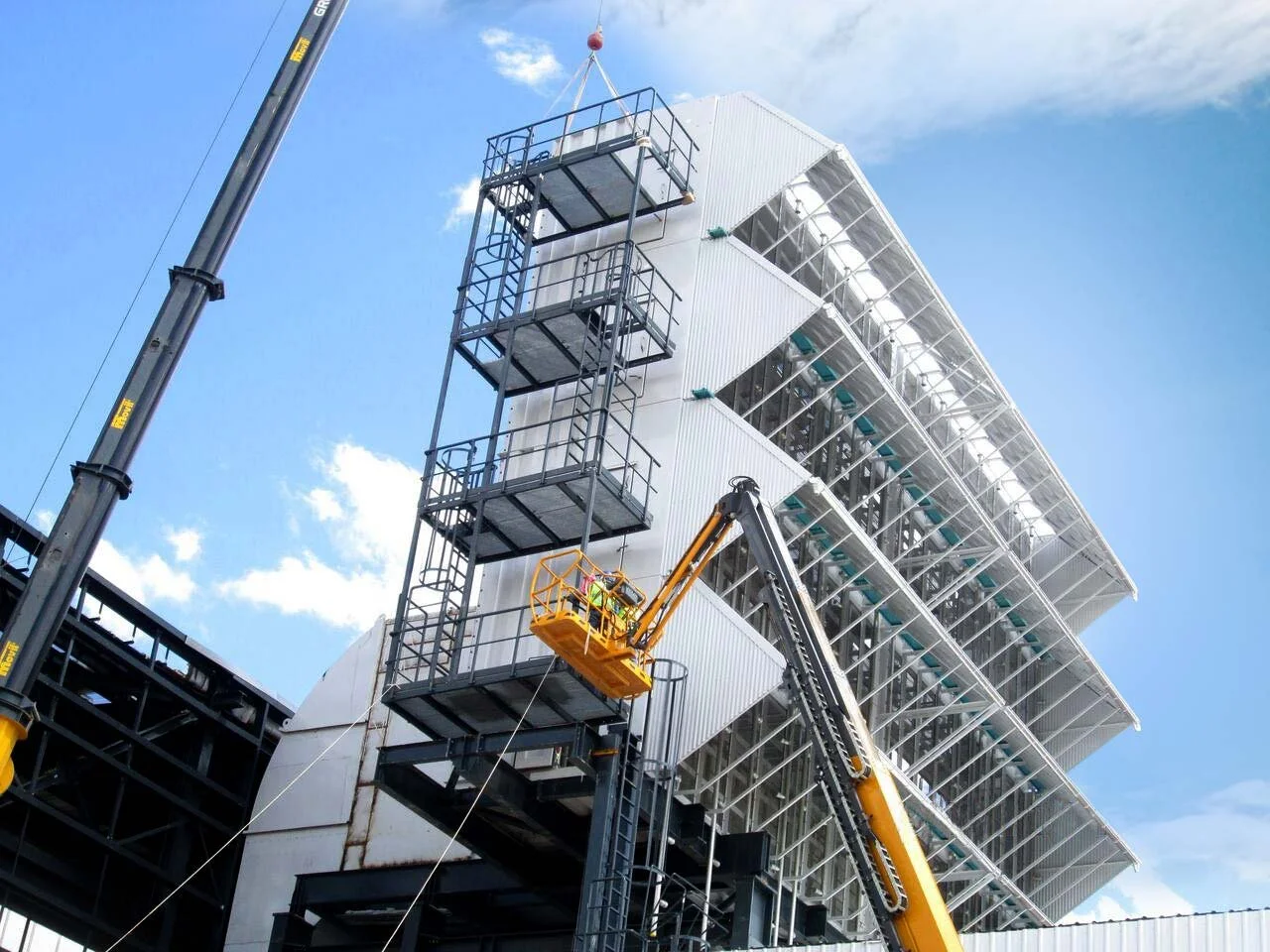 Planta industrial con sistema de filtración de aire FAIST NRG en México