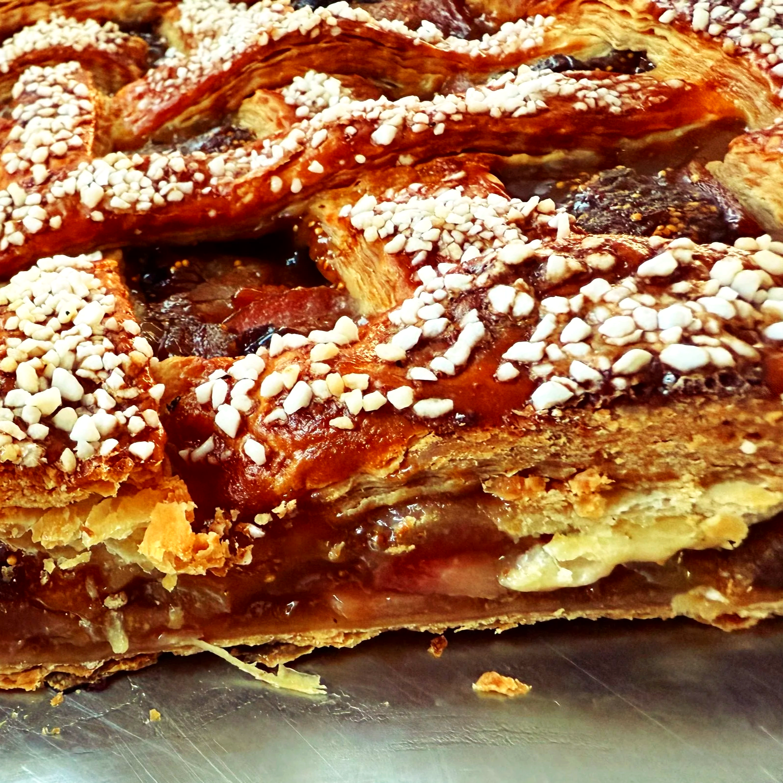 box xxiii fig + pear slab pie