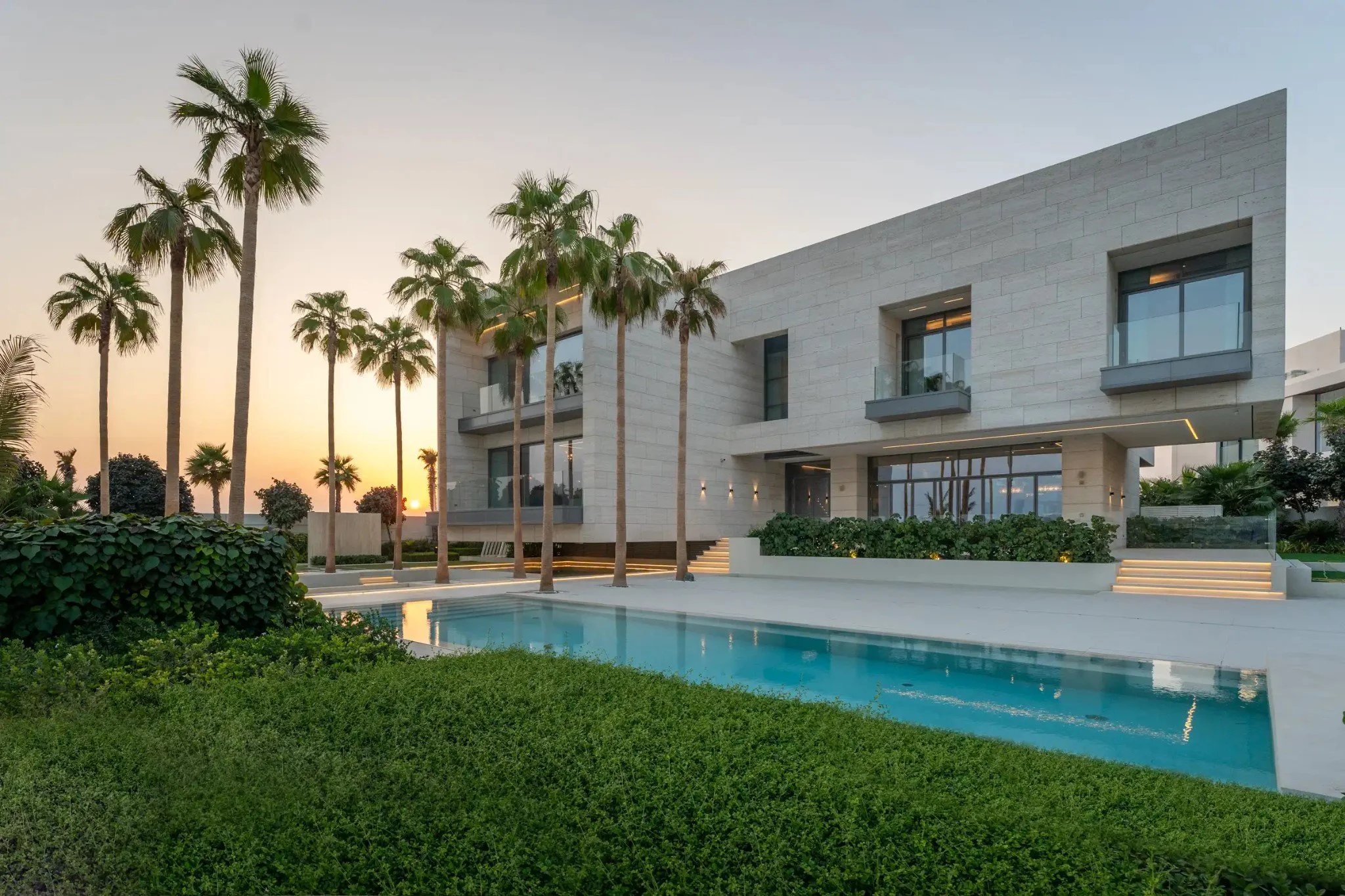 villa pool construction in Dubai