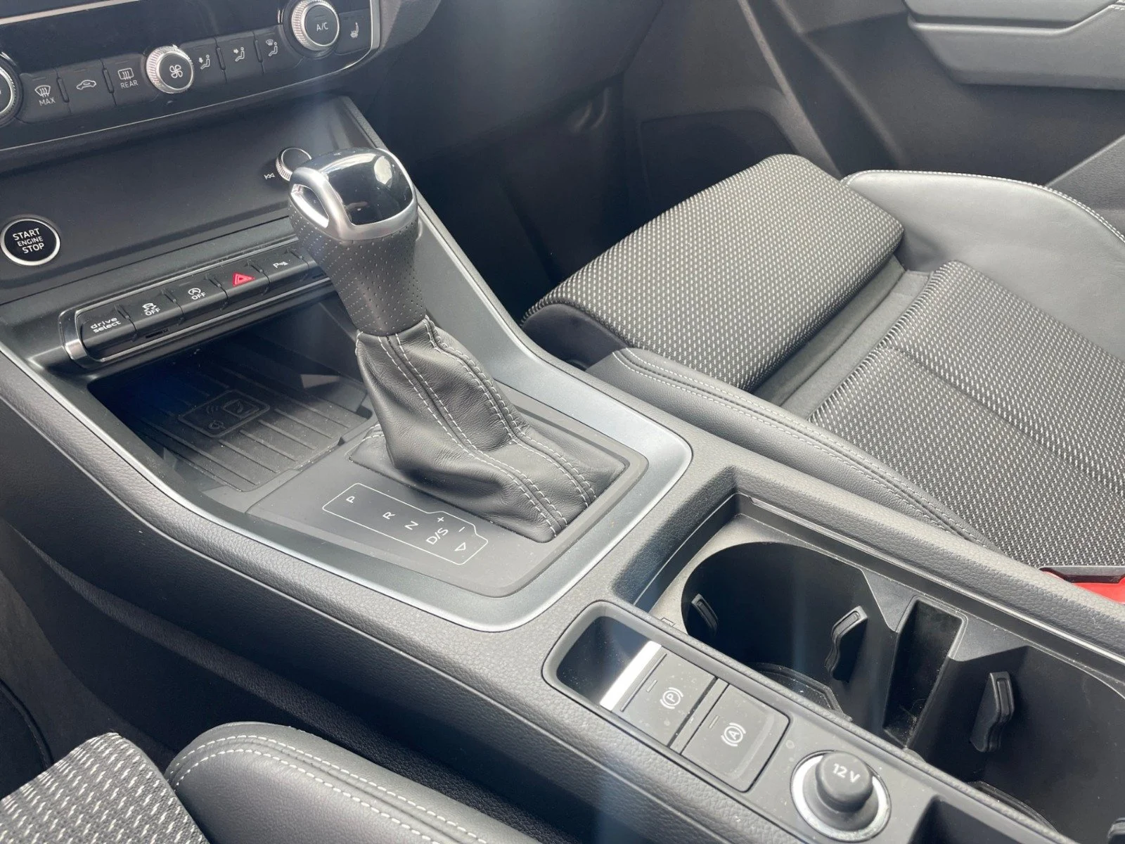 WhatsApp Image 2025-12-18 at 14.41.06 (2).jpeg