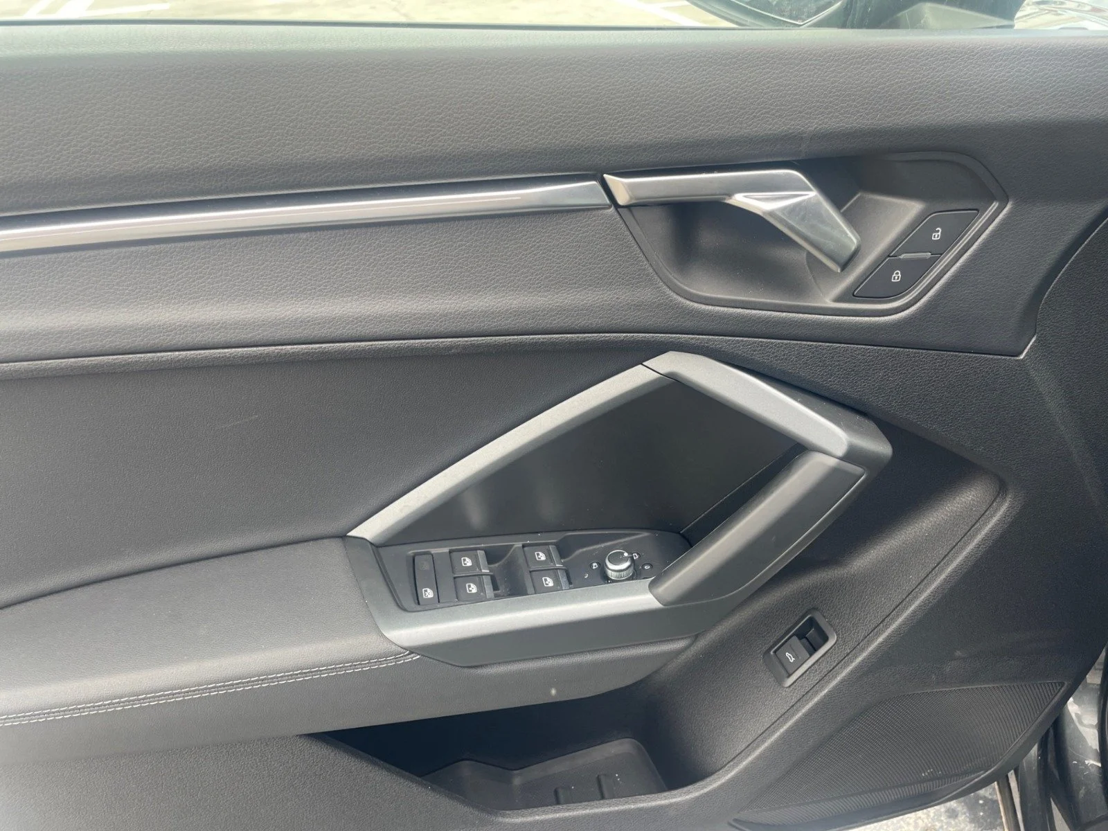 WhatsApp Image 2025-12-18 at 14.41.17 (1).jpeg