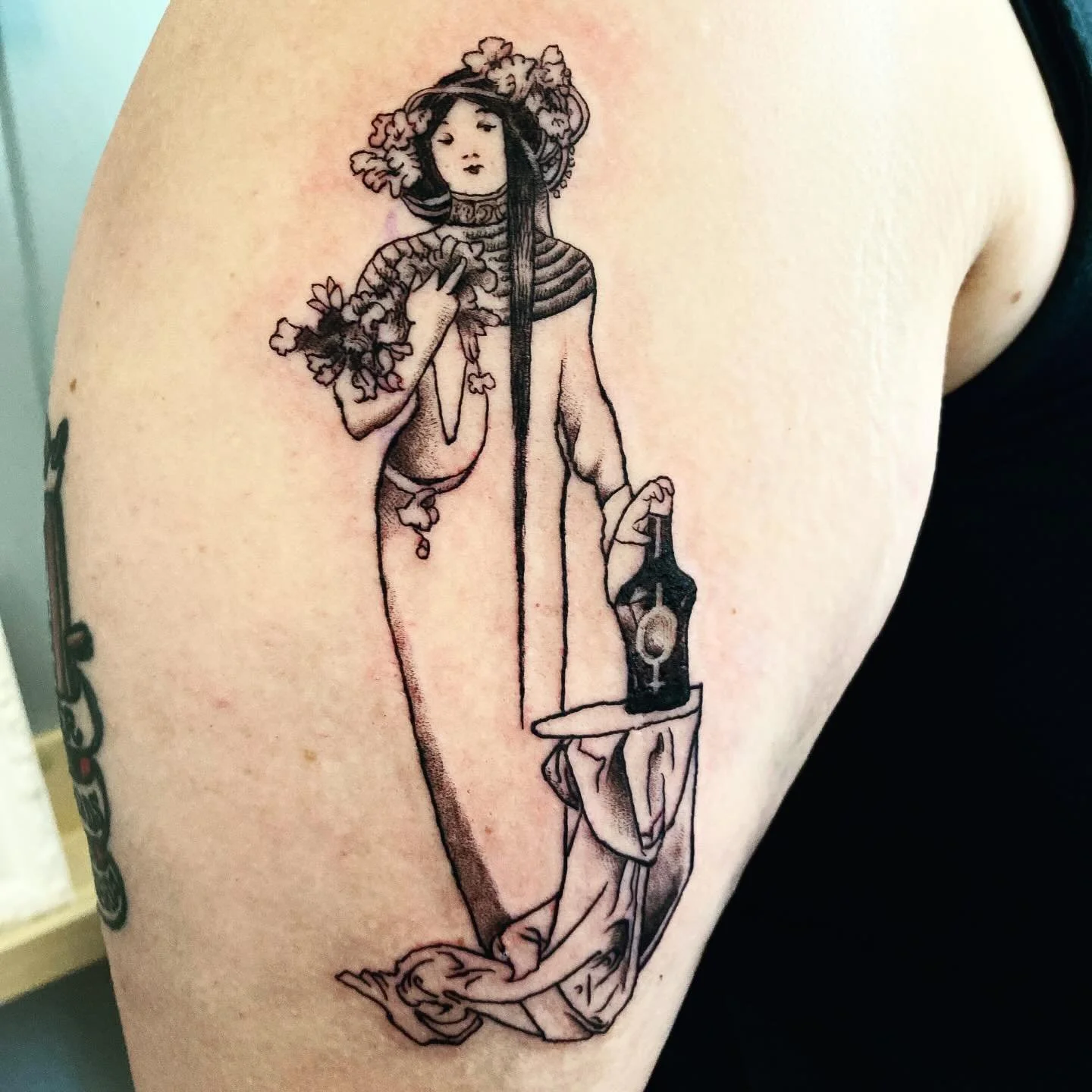 A recent Alphonse Mucha piece!

#brisbanetattoo #illustrativetattoo #artnouveautattoo #sydneytattoo #melbournetattoo
