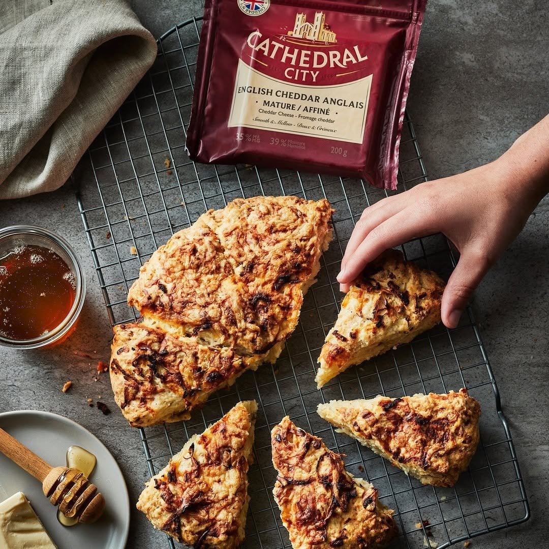 Holidays and brunching go hand in hand! Keep this apple, and sage scone recipe with Cathedral City Mature Cheddar cheese in your back pocket for your next brunch. They'll be a hit with your guests. Recipe in bio.--Le temps des Fête (1).jpg