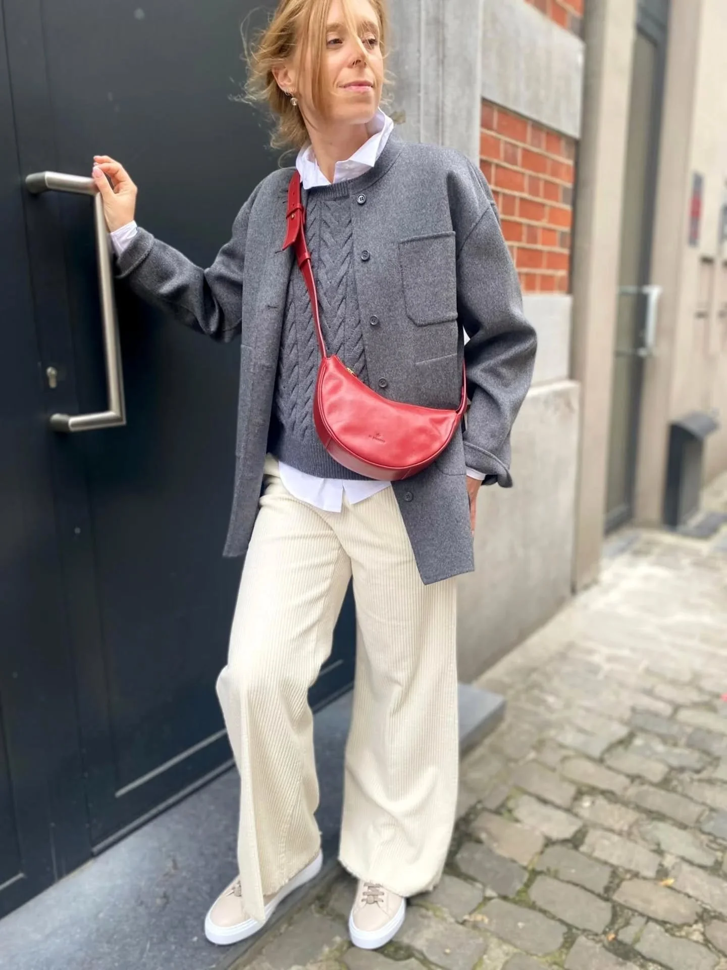 Simple layers to warm up this autumn 🍂

#everydaystyle #easytoswear #autumncoming #layersonlayers #autumnstyle #casualchic #ootd #favourites #citystroll #weekendmood