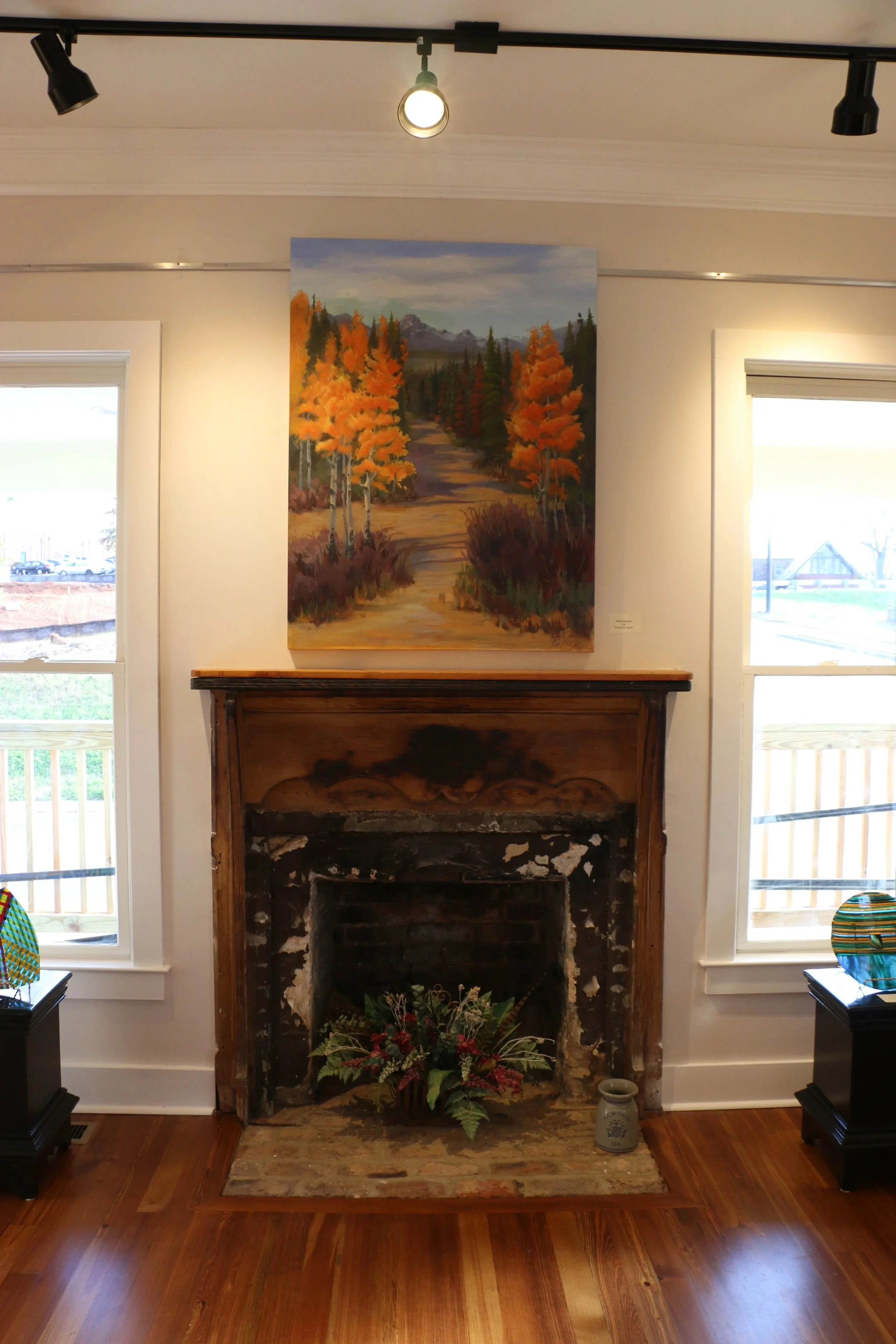  urban-foundry-atlanta-historic-art-house-logan-farm-park-acworth-interior-fireplace-view.jpeg