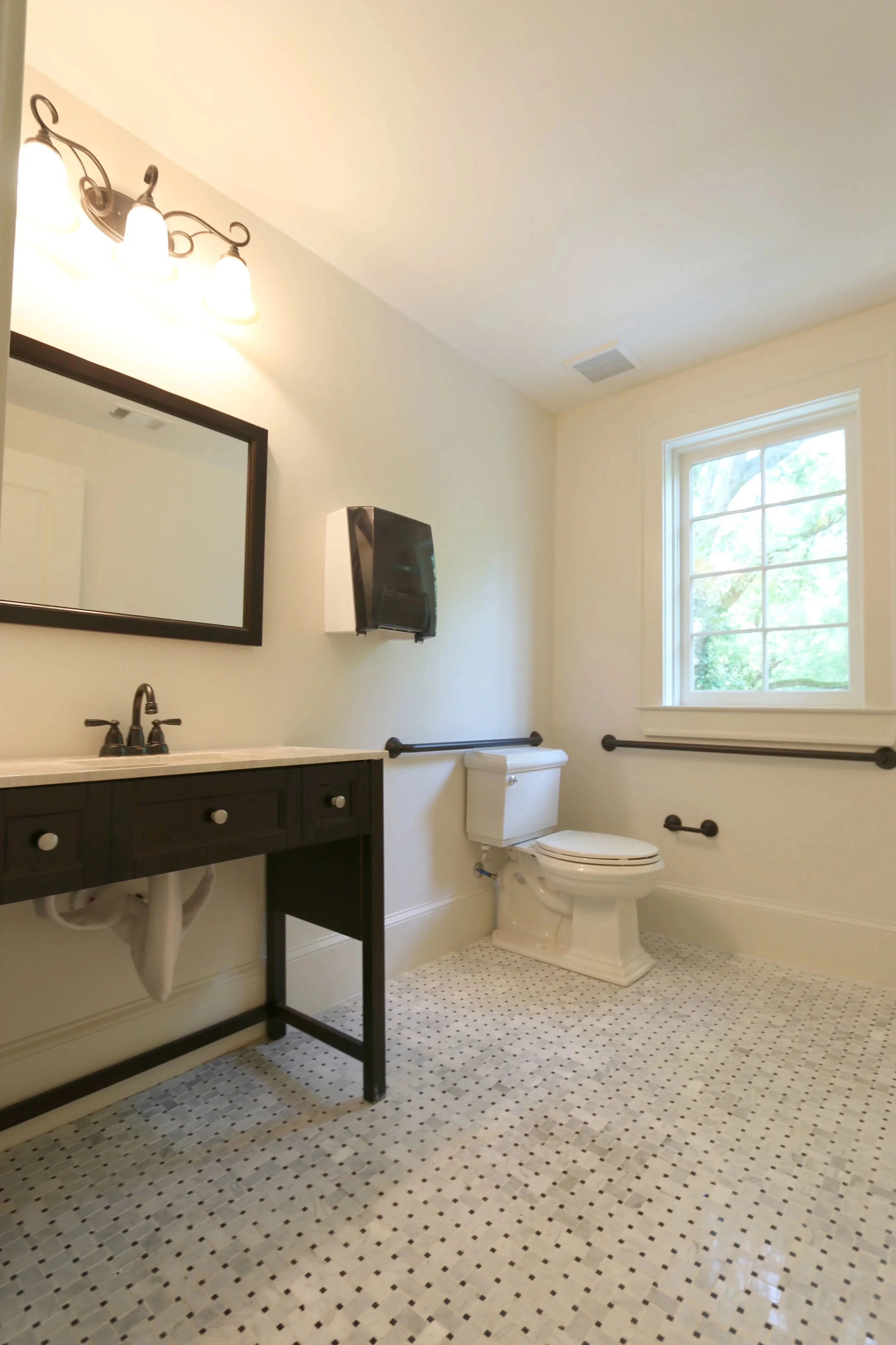  urban-foundry-sandy-springs-lost-corner-nature-preserve-historic-renovation-front-interior-bathroom.jpeg