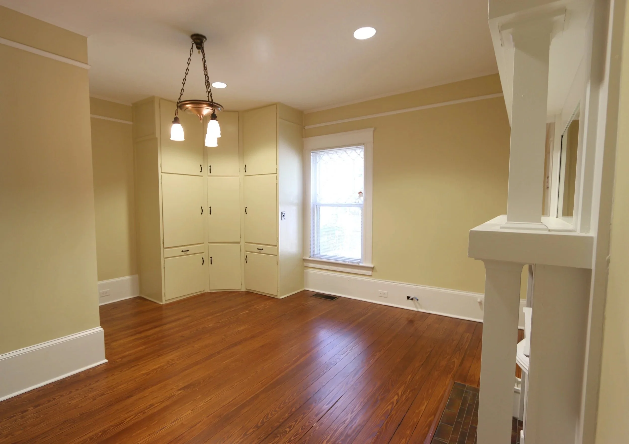  urban-foundry-atlanta-seven-springs-museum-historic-bodiford-house-historic-renovation-interior-room.jpeg
