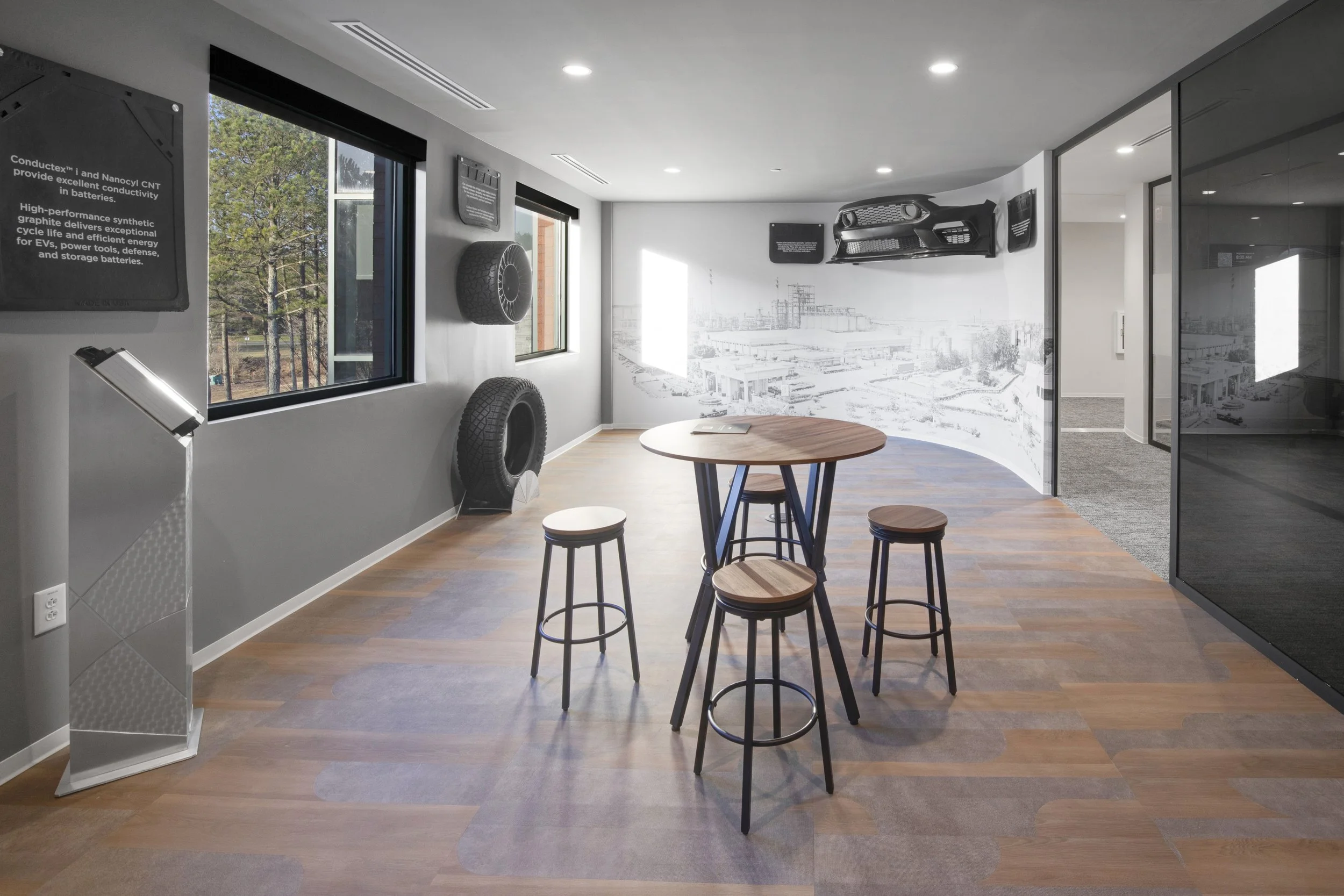 Urban-Foundry-BirlaCarbon-Consulting-Commercial-Renovation-Atlanta-Showroom.jpg