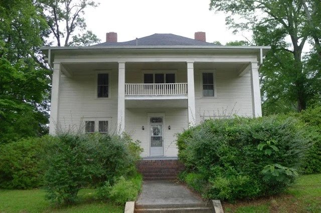 urban-foundry-clarkston-city-hall-annex-historic-morris-family-house-exterior-before.jpeg