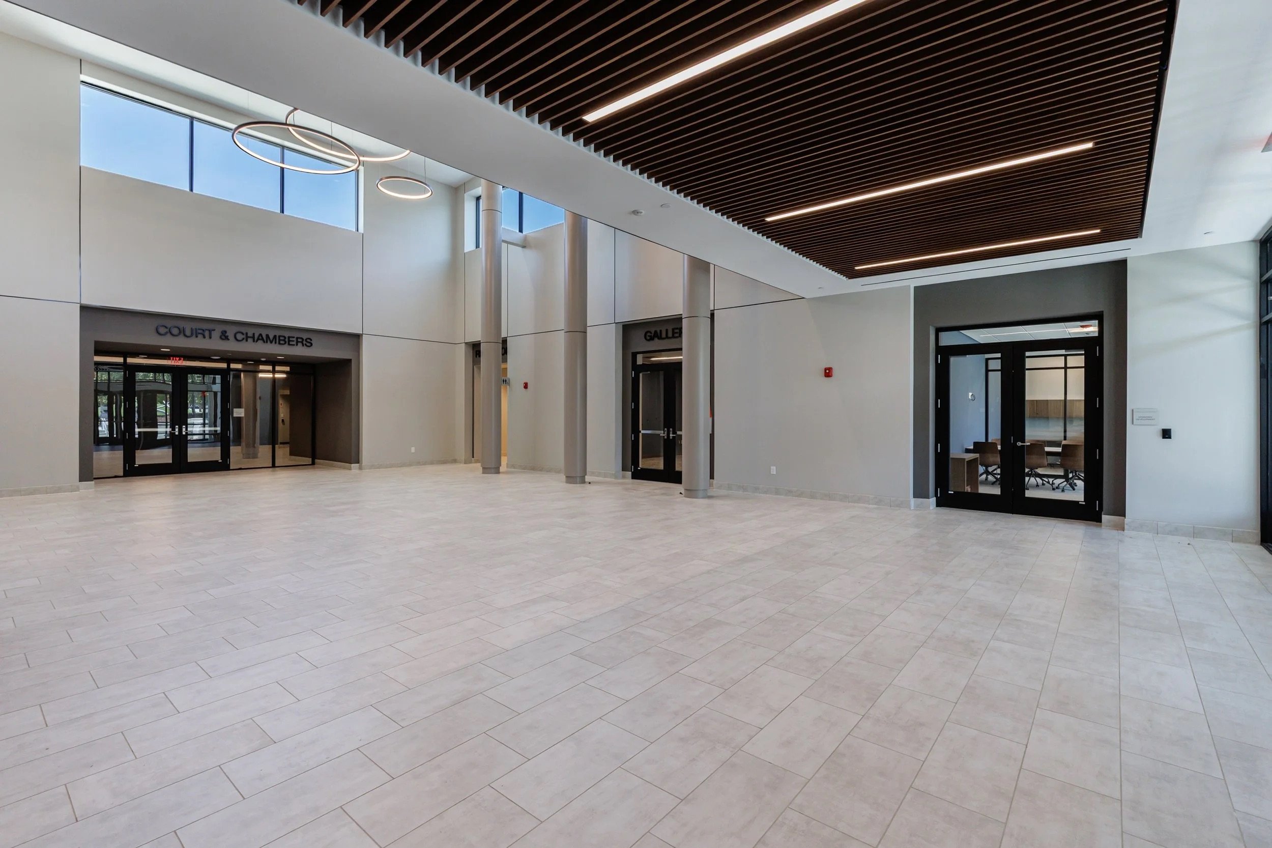 urbanfoundry-macallanconstruction-powdersprings-municipal-court-lobby.jpeg