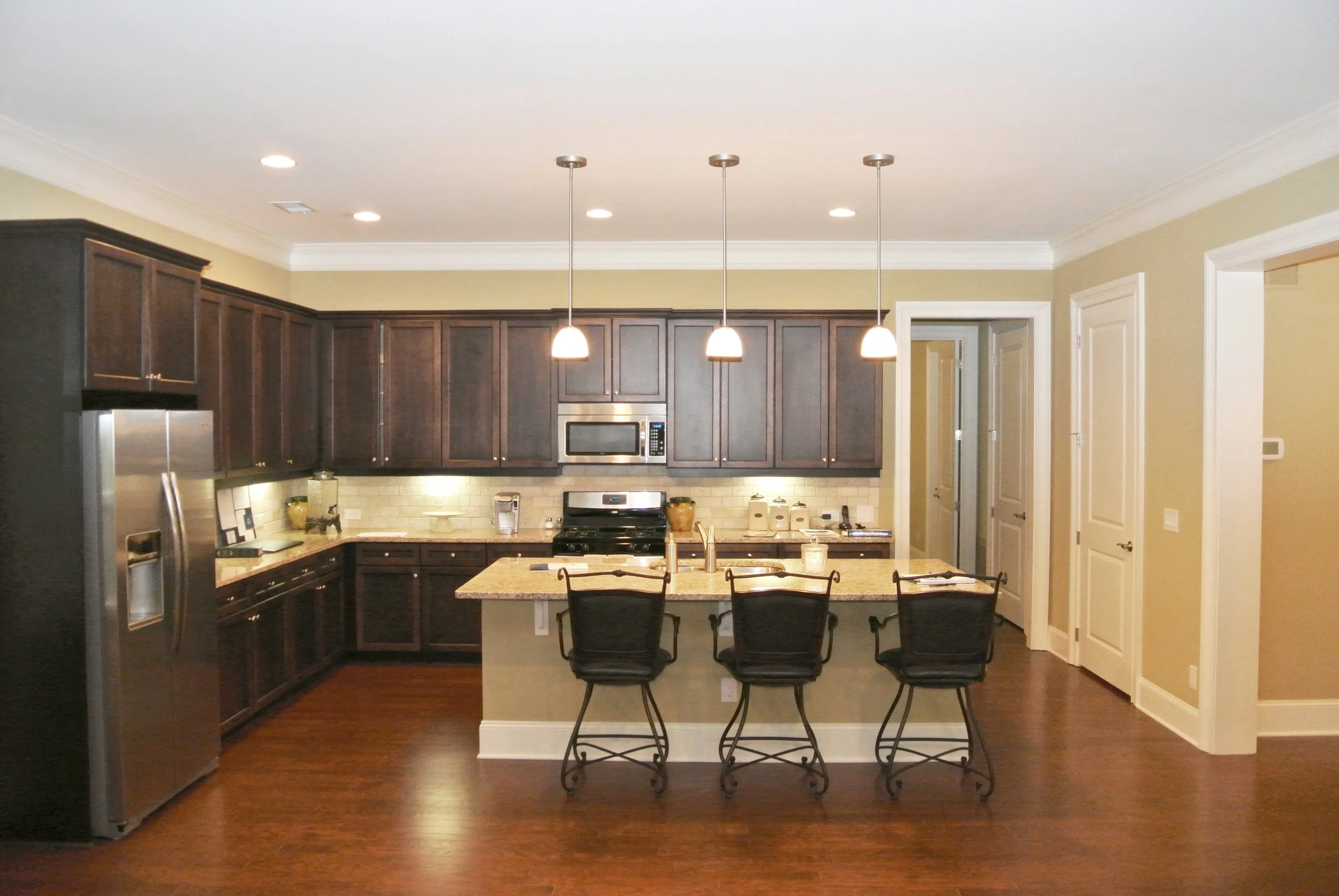 urban-foundry-sterling-estates-newbuld-multifamily-kitchen.jpg