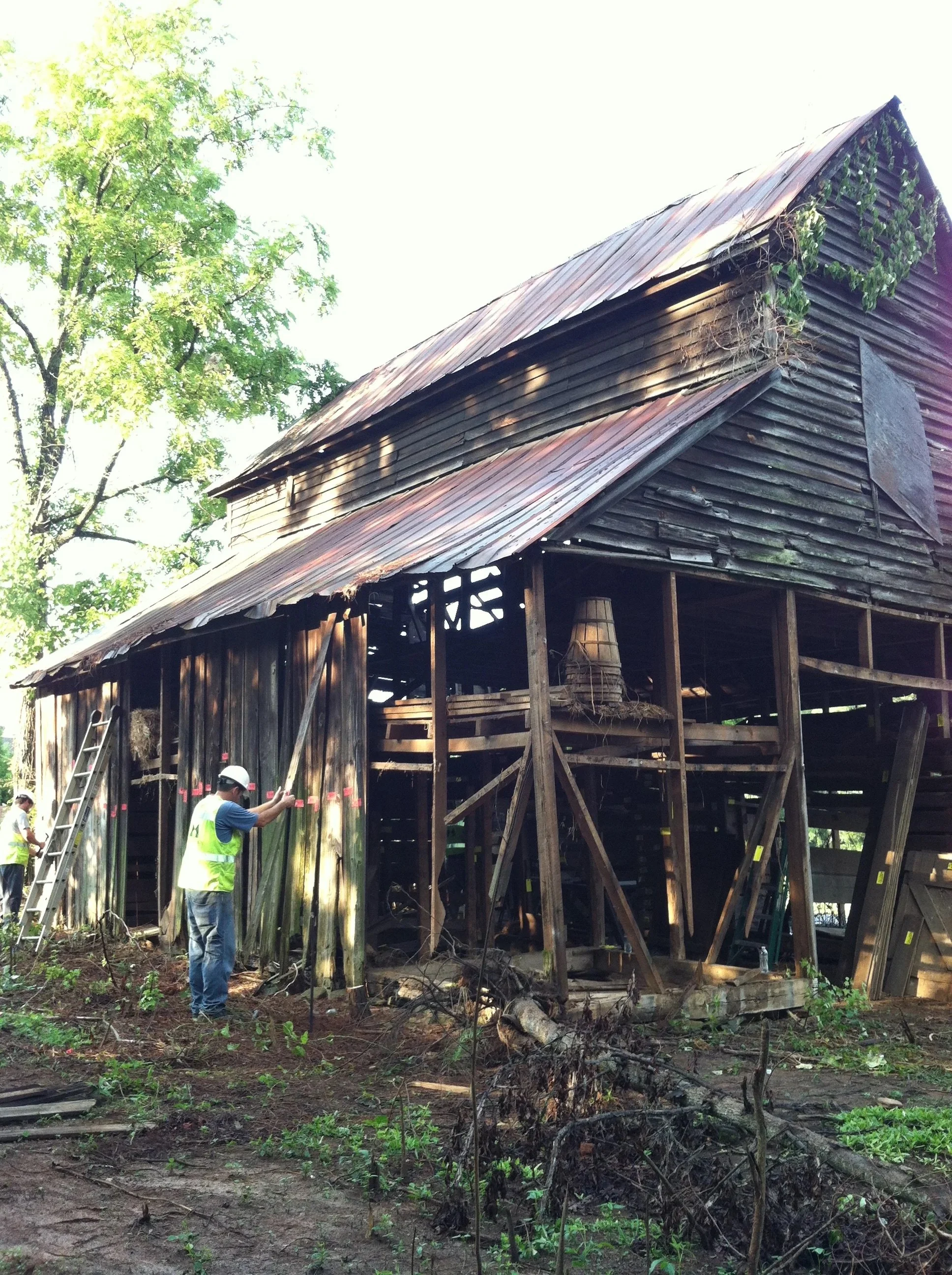  urban-foundry-atlanta-historic-lee-farm-barn-marked-boards-deconstruction.jpeg