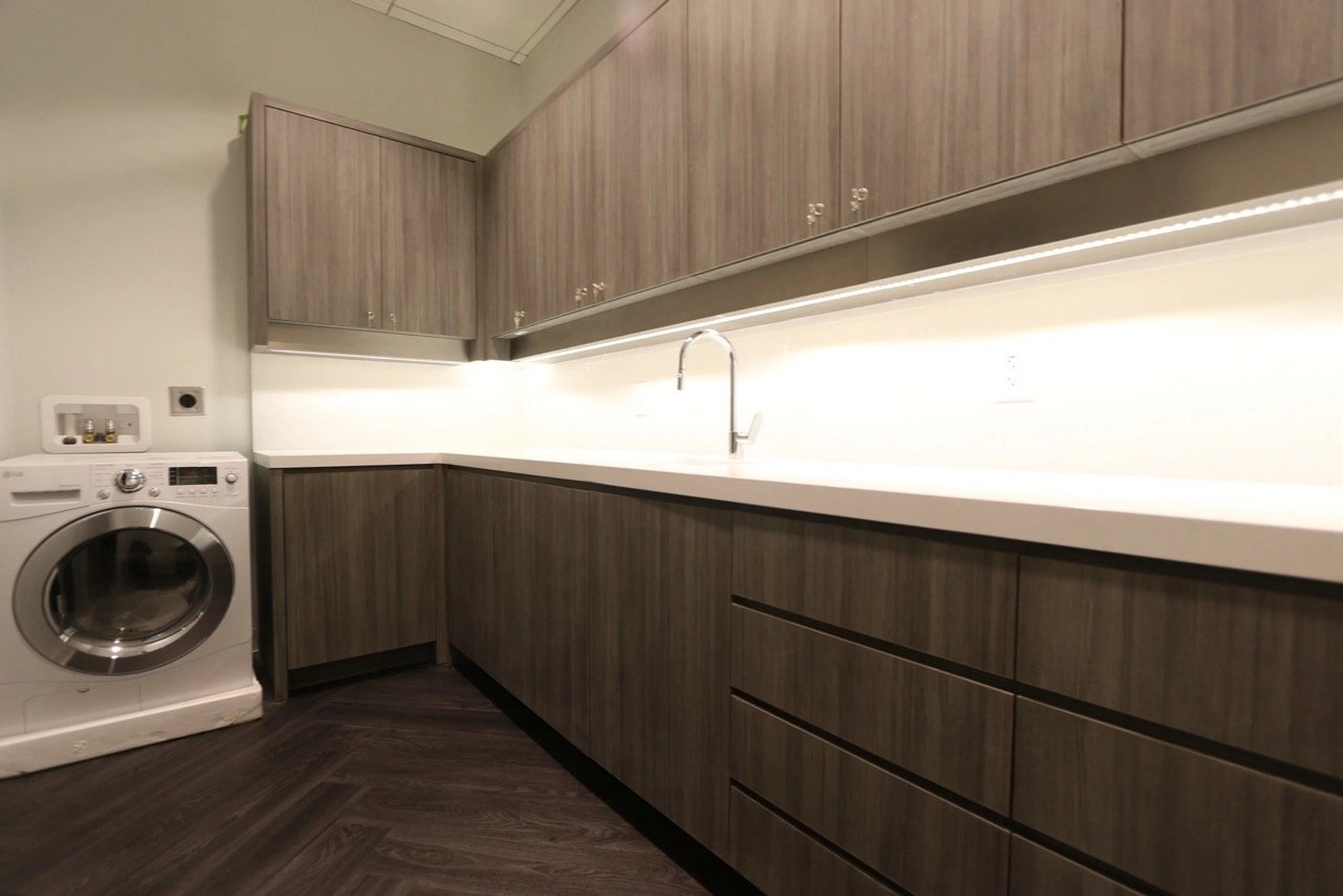 urban-foundry-southern-institute-aesthetics-atlanta-buildout-medical-office-cabinets Large.jpeg