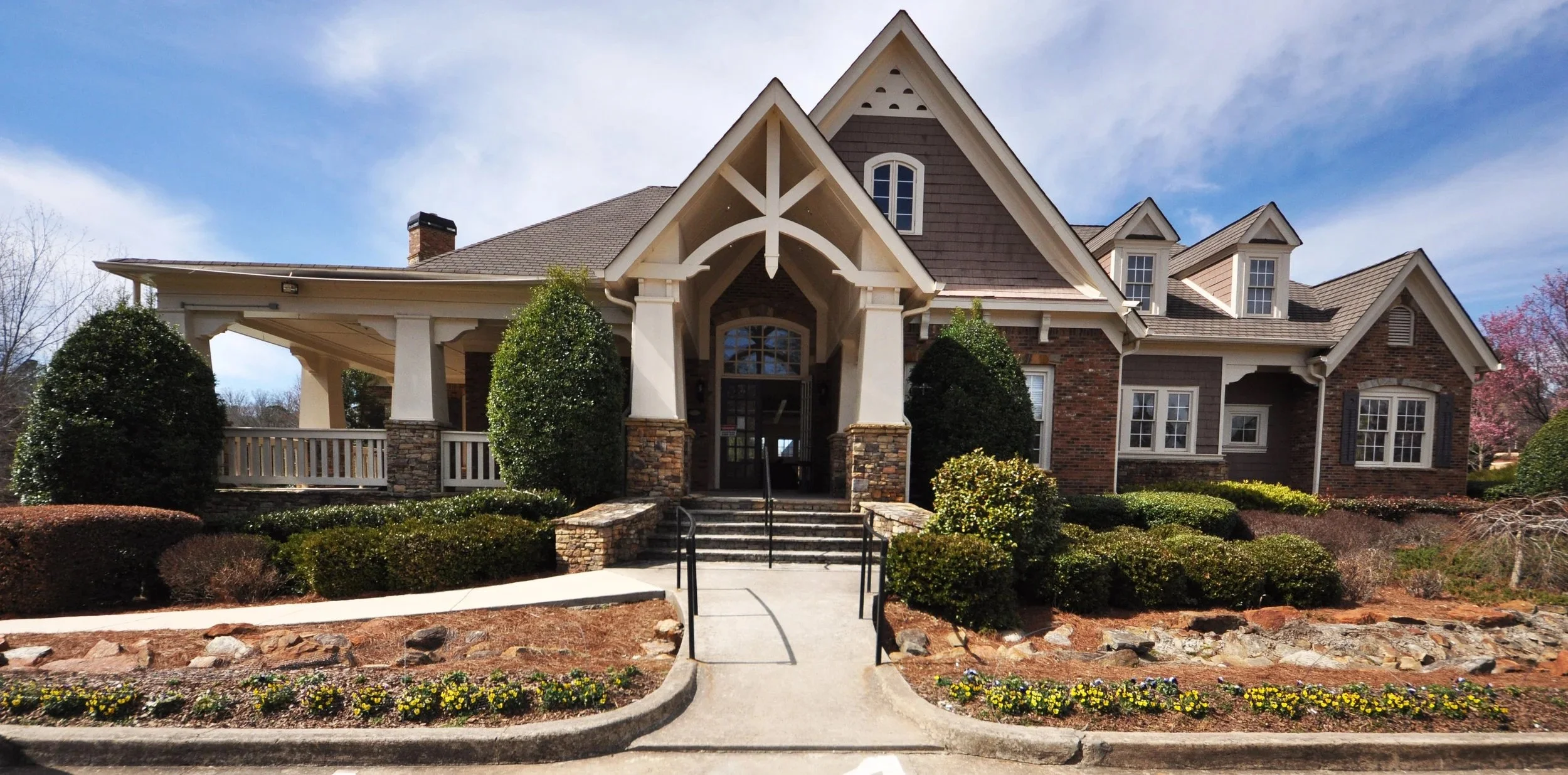 urban-foundry-creekstone-estates-clubhouse-renovation-front-exterior.jpeg
