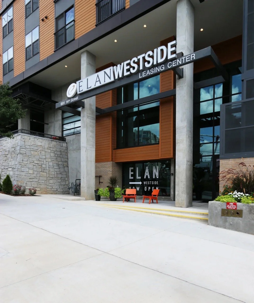 urban-foundry-southern-institute-aesthetics-atlanta-buildout-medical-office-storefront Large.jpeg