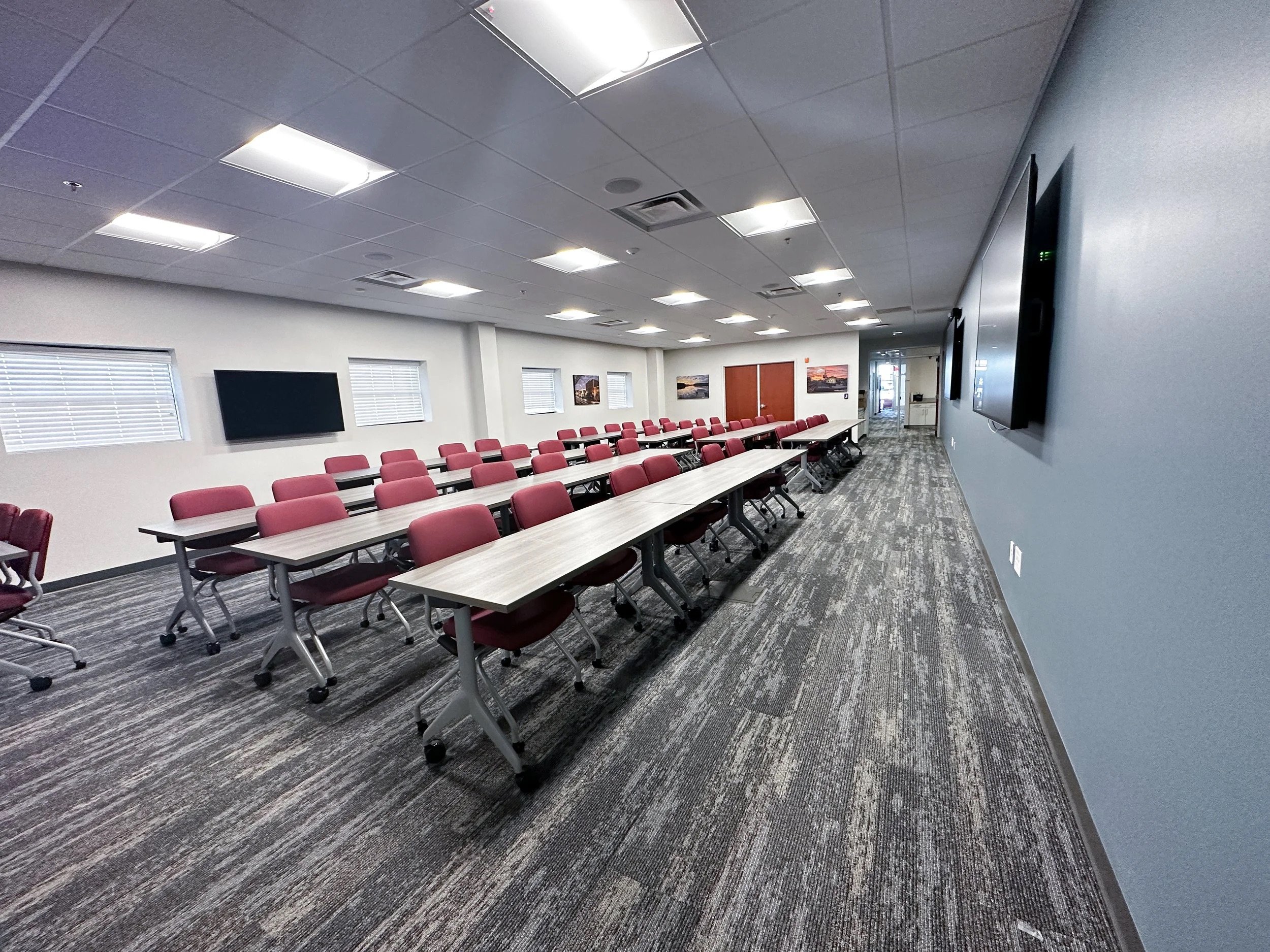  urban-foundry-acworth-public-works-renovation-interior-office-training-room.jpeg
