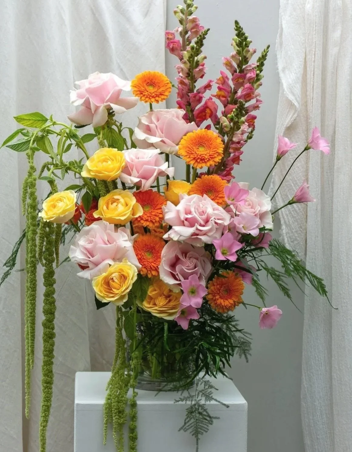 🍊🍋🍐

ready to Wed ~ the bright collection ~ order for your 2026 summer celebration ~ or get in touch to book bespoke ✨

.
#flowers #weddingflowers #wedding #norfolkwedding #2026wedding #norfolkflorist #readytowed #brightwedding #summerwedding #fre