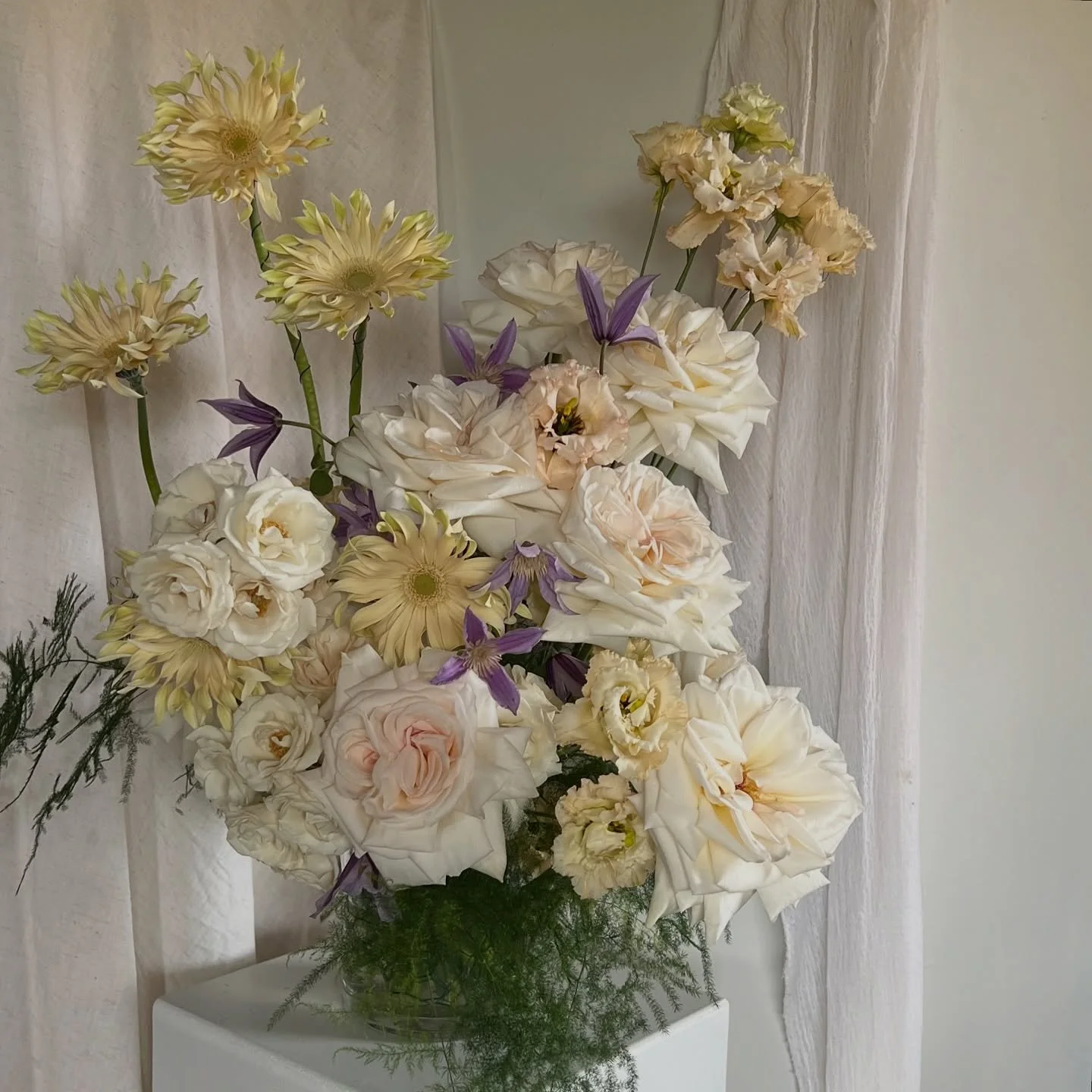 Pastels 🍦

Shop ~ Ready to Wed ~ at the link in bio 

.
#flowers #weddingflowers #norfolkwedding #weddingflorist