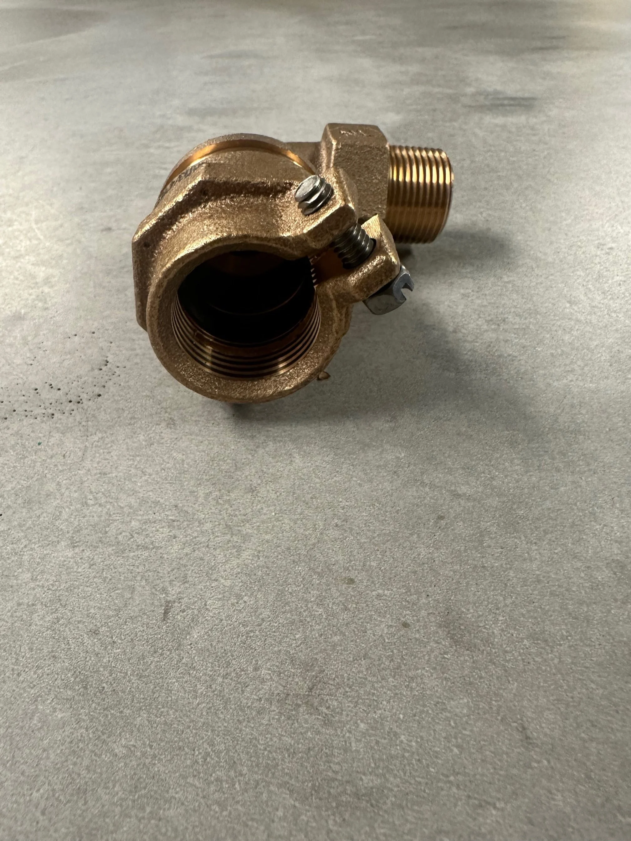 AYM .75 in IPS x MT 90 RTA10096 1.jpg